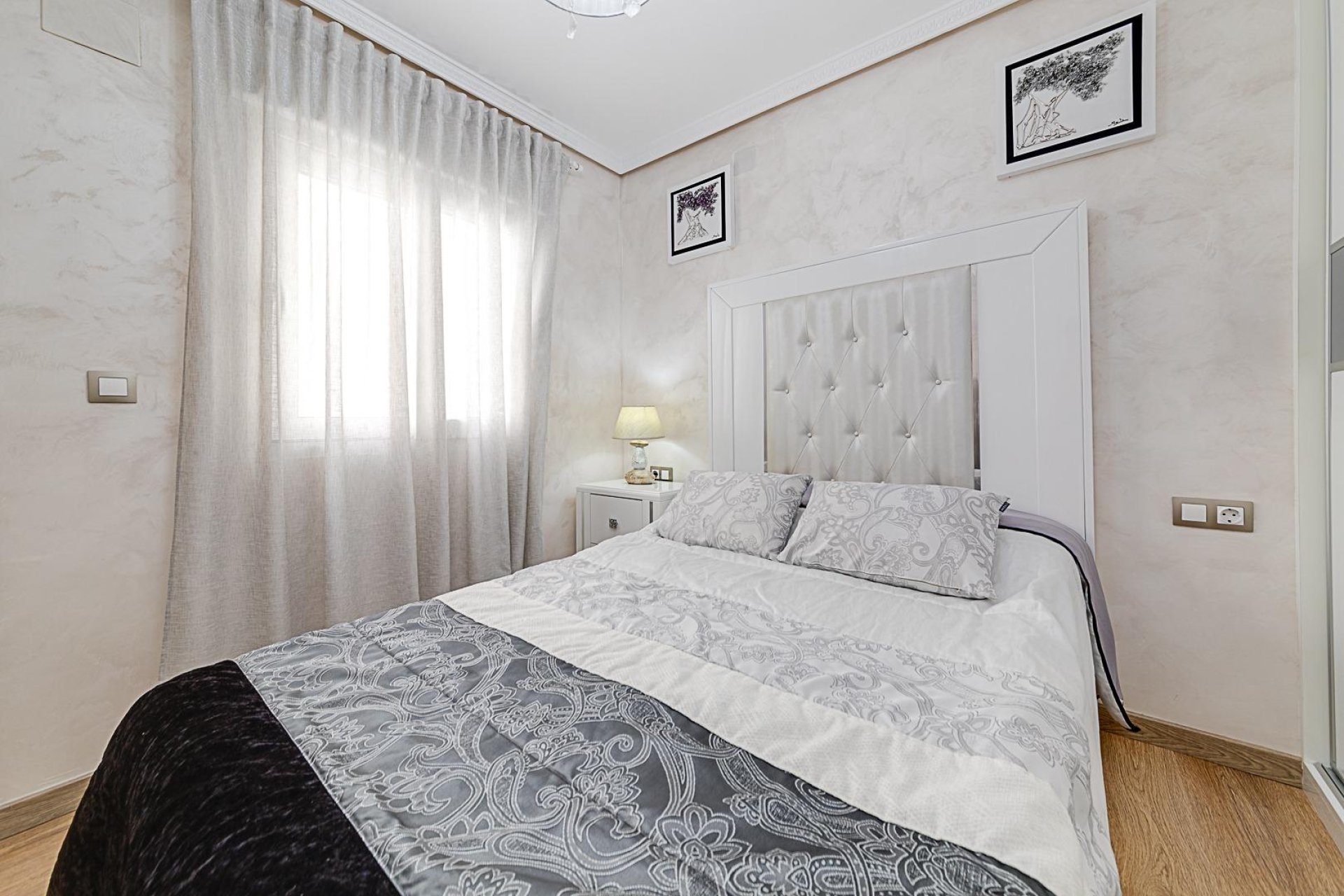 Resale - Apartamento - Torrevieja - Playa del Cura