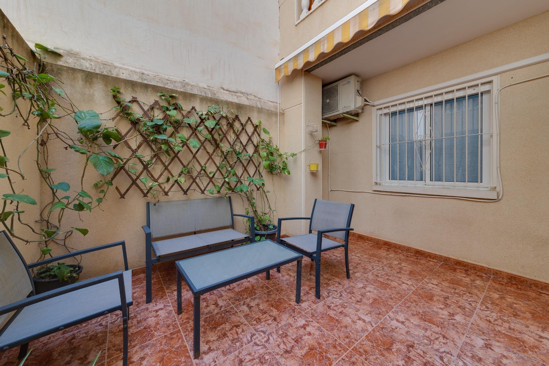 Resale - Apartamento - Torrevieja - Playa del Cura