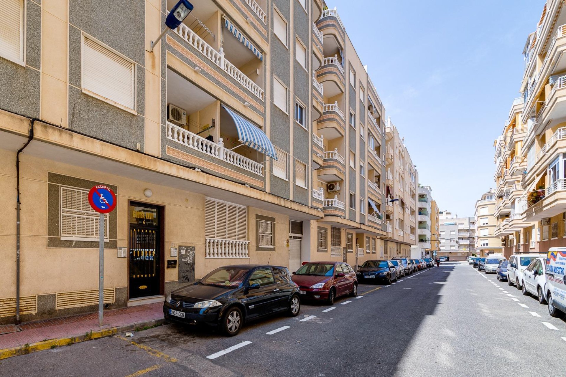 Resale - Apartamento - Torrevieja - Playa del Cura