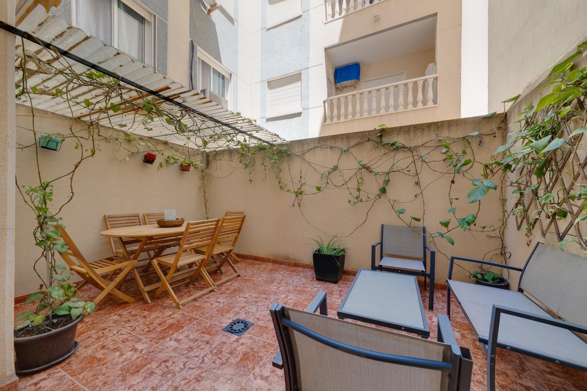 Resale - Apartamento - Torrevieja - Playa del Cura