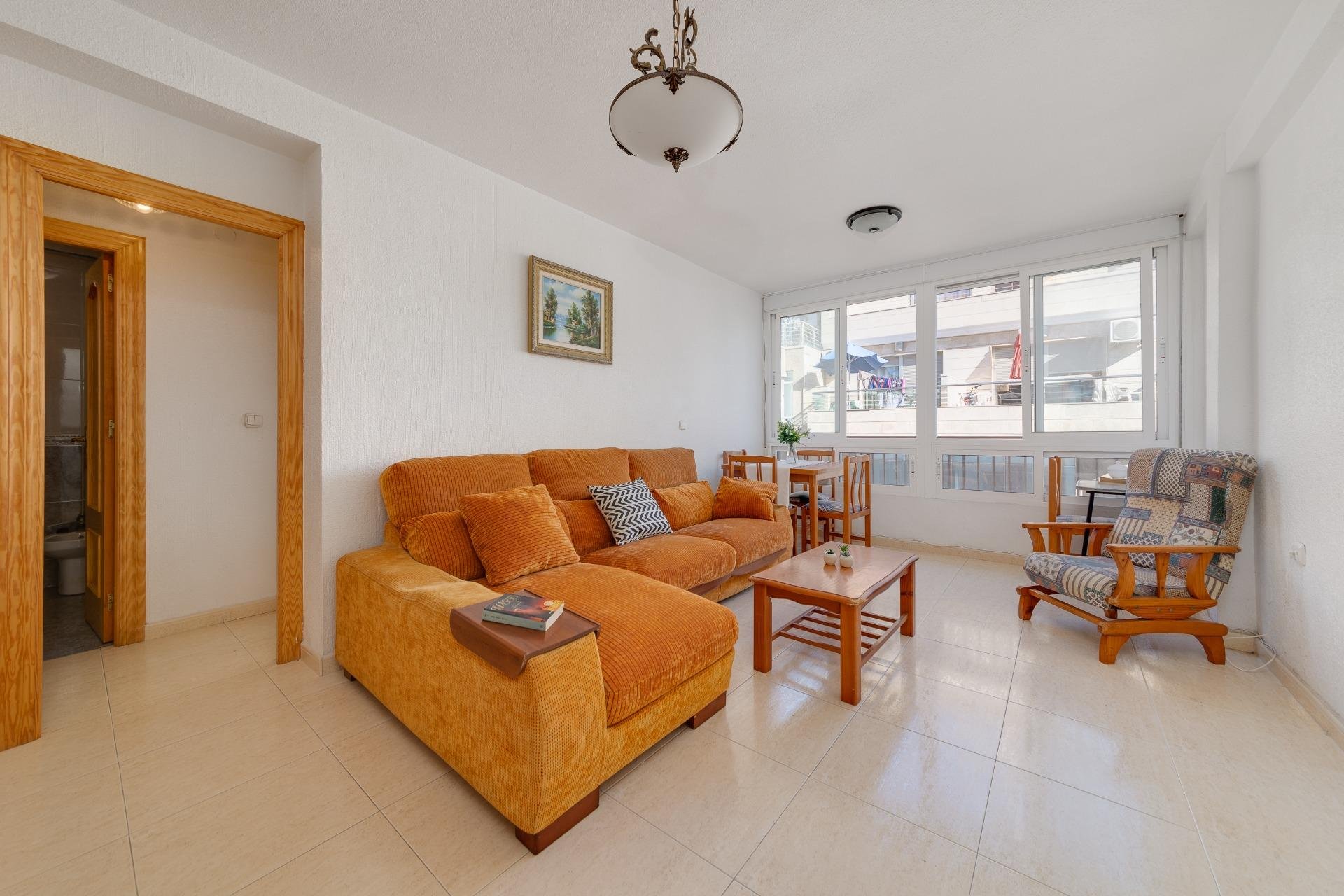 Resale - Apartamento - Torrevieja - Playa del Cura