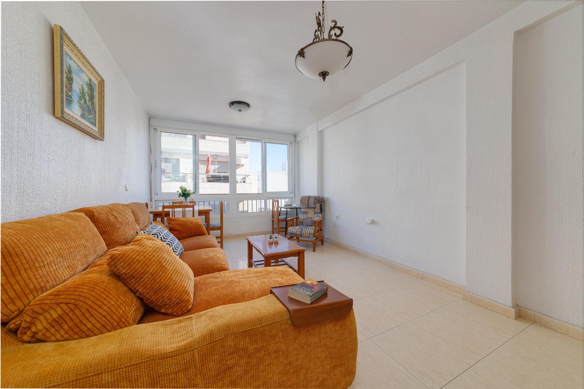 Resale - Apartamento - Torrevieja - Playa del Cura