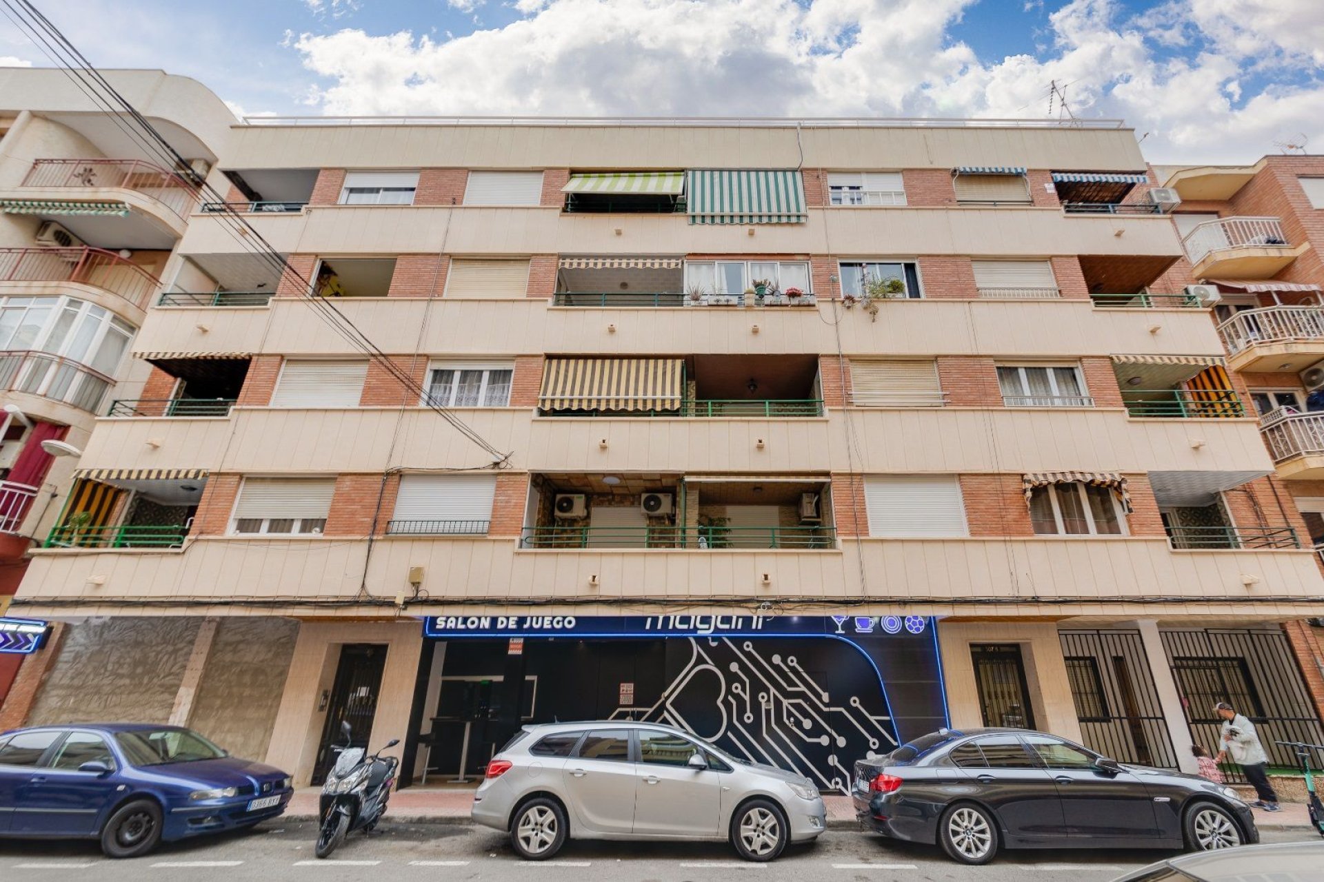 Resale - Apartamento - Torrevieja - Playa del Cura