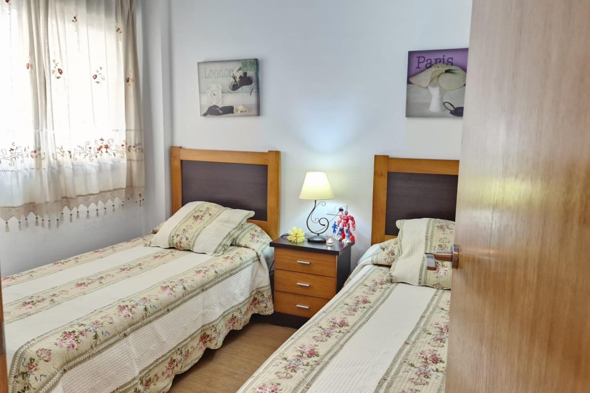 Resale - Apartamento - Torrevieja - Playa del Cura