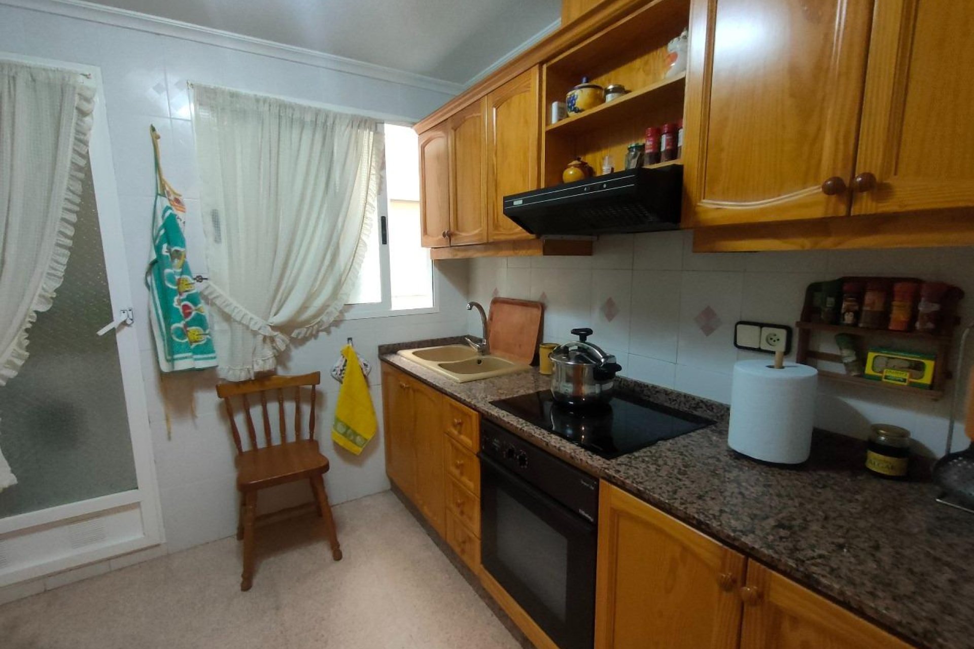 Resale - Apartamento - Torrevieja - Playa del Cura