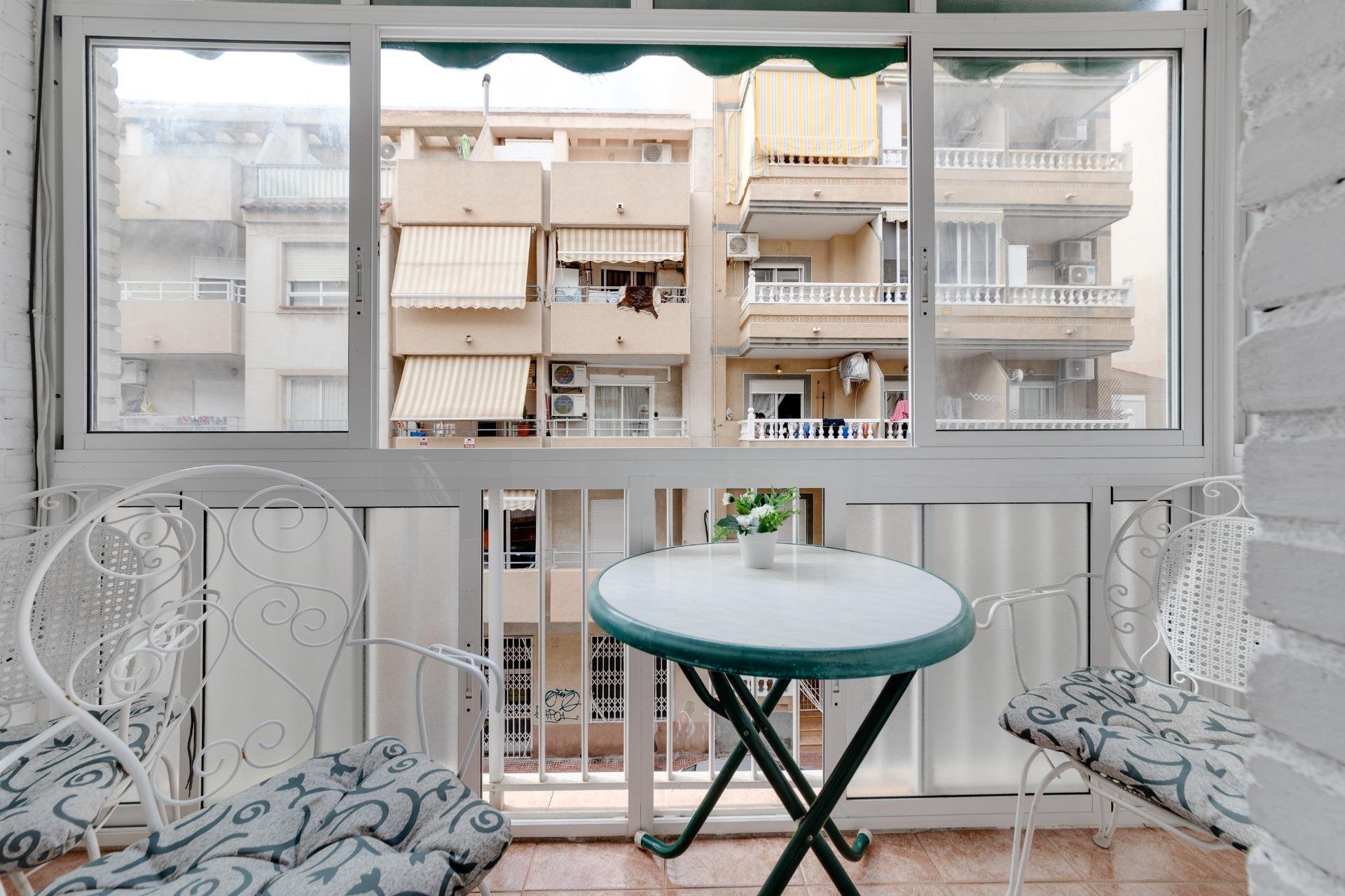 Resale - Apartamento - Torrevieja - Playa del Cura