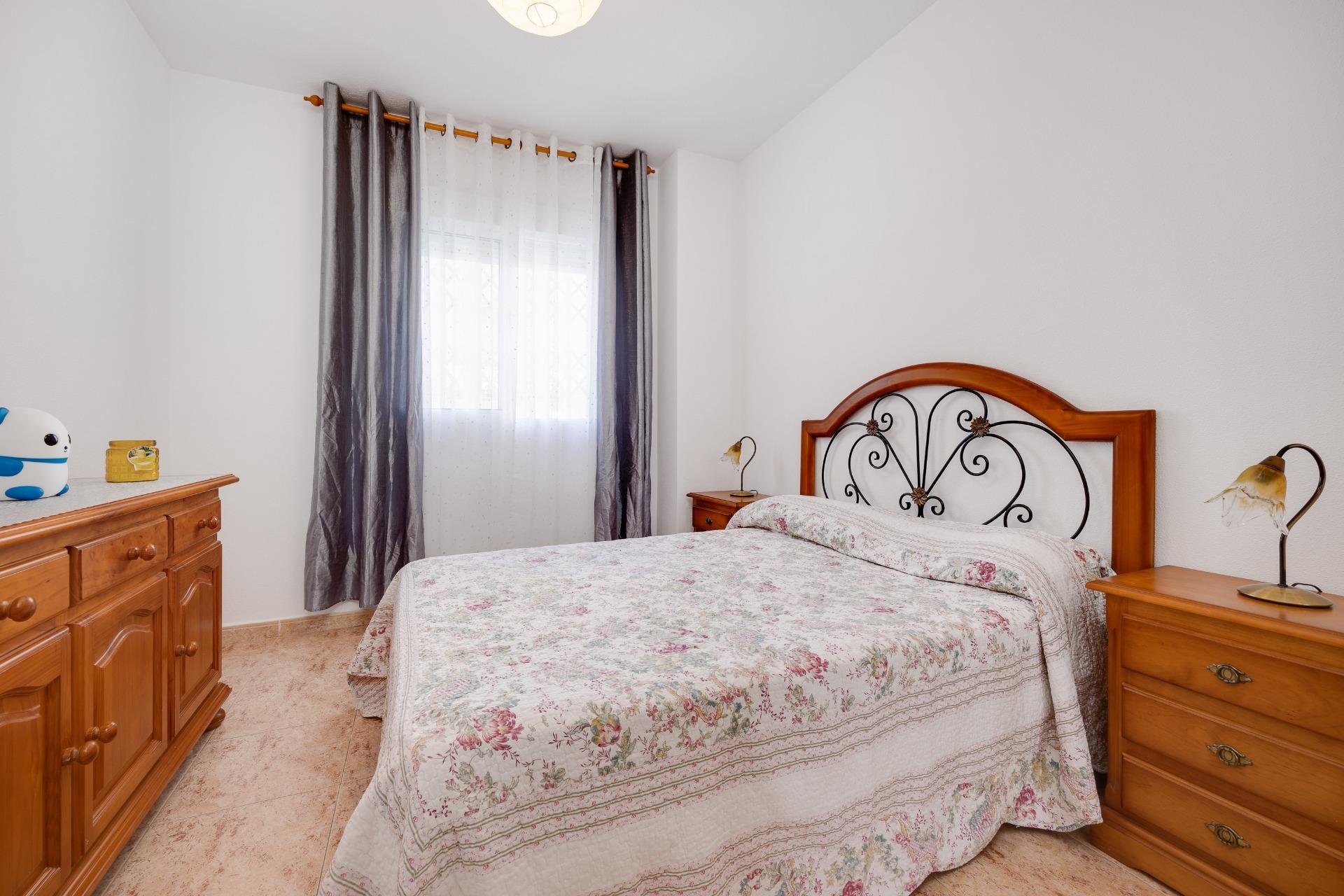 Resale - Apartamento - Torrevieja - Playa del Cura