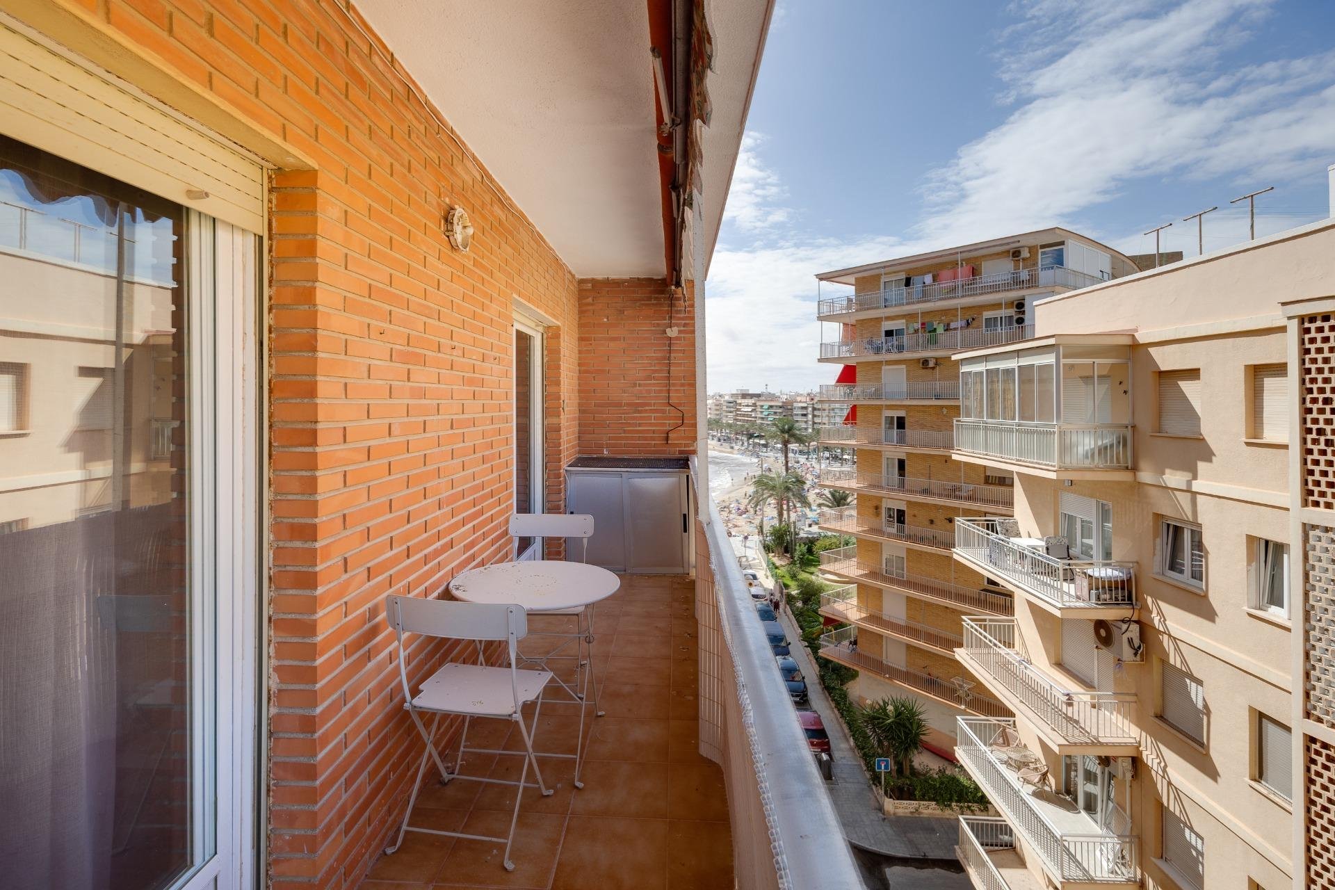 Resale - Apartamento - Torrevieja - Playa del Cura