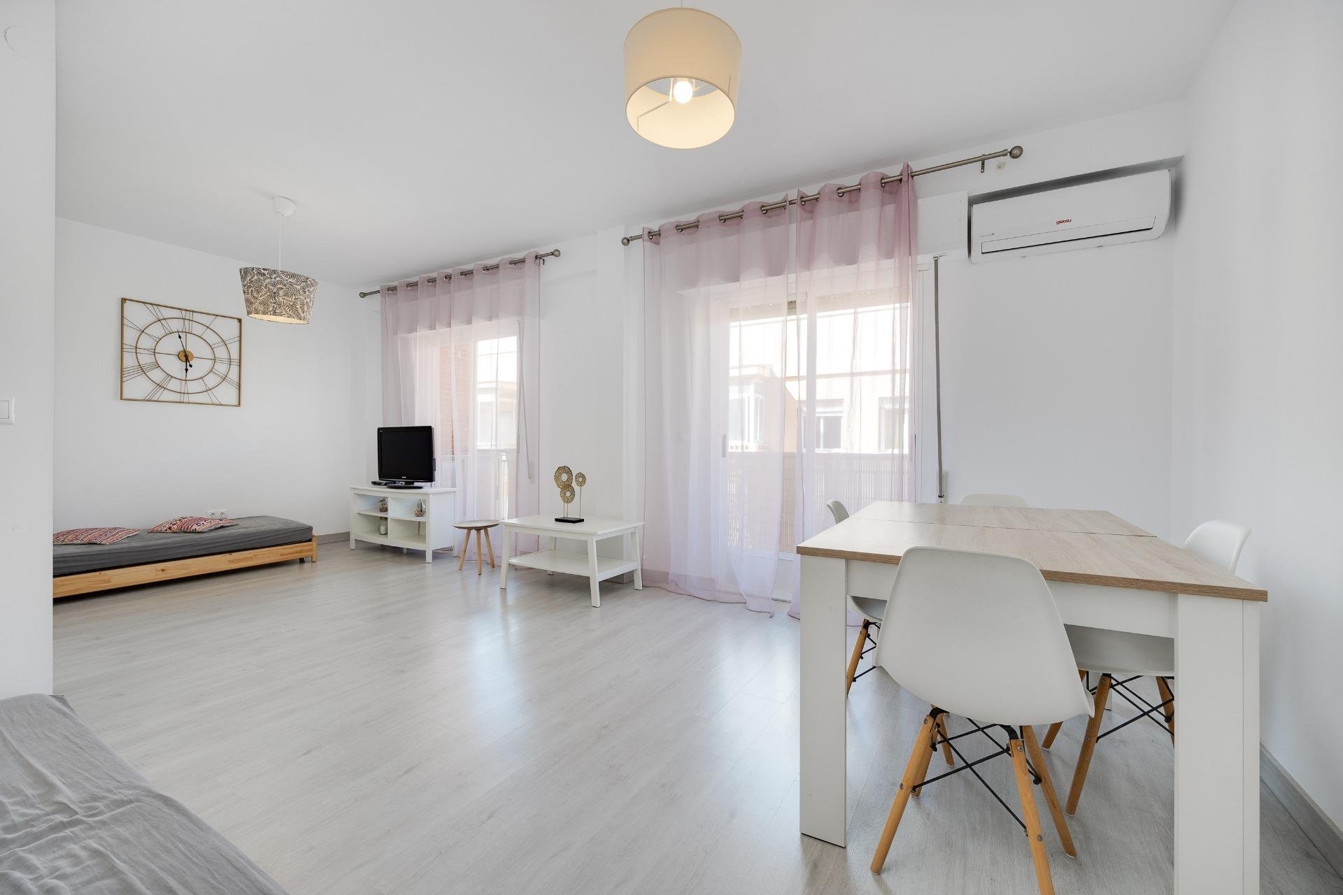 Resale - Apartamento - Torrevieja - Playa del Cura