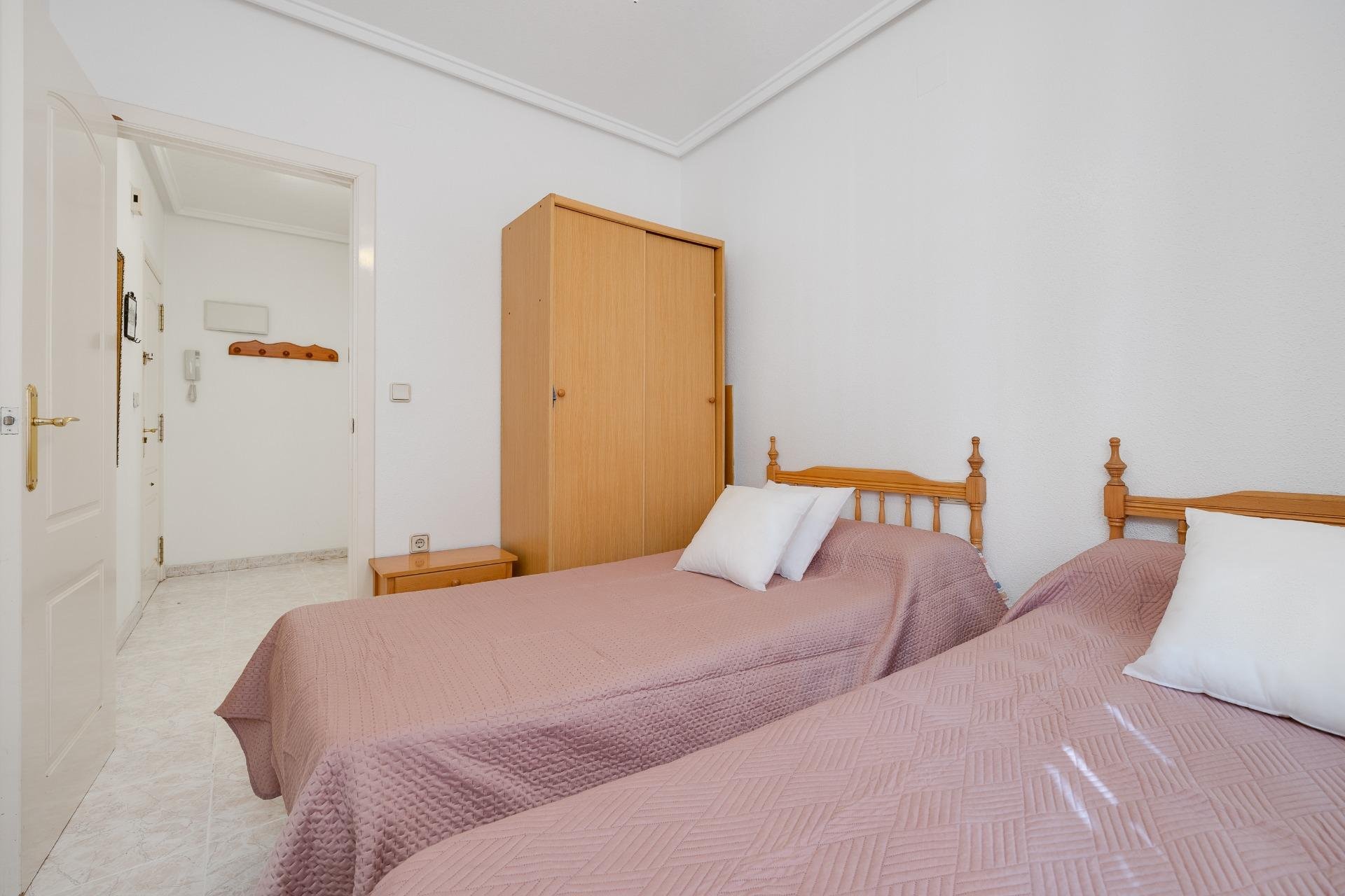 Resale - Apartamento - Torrevieja - Playa del Cura