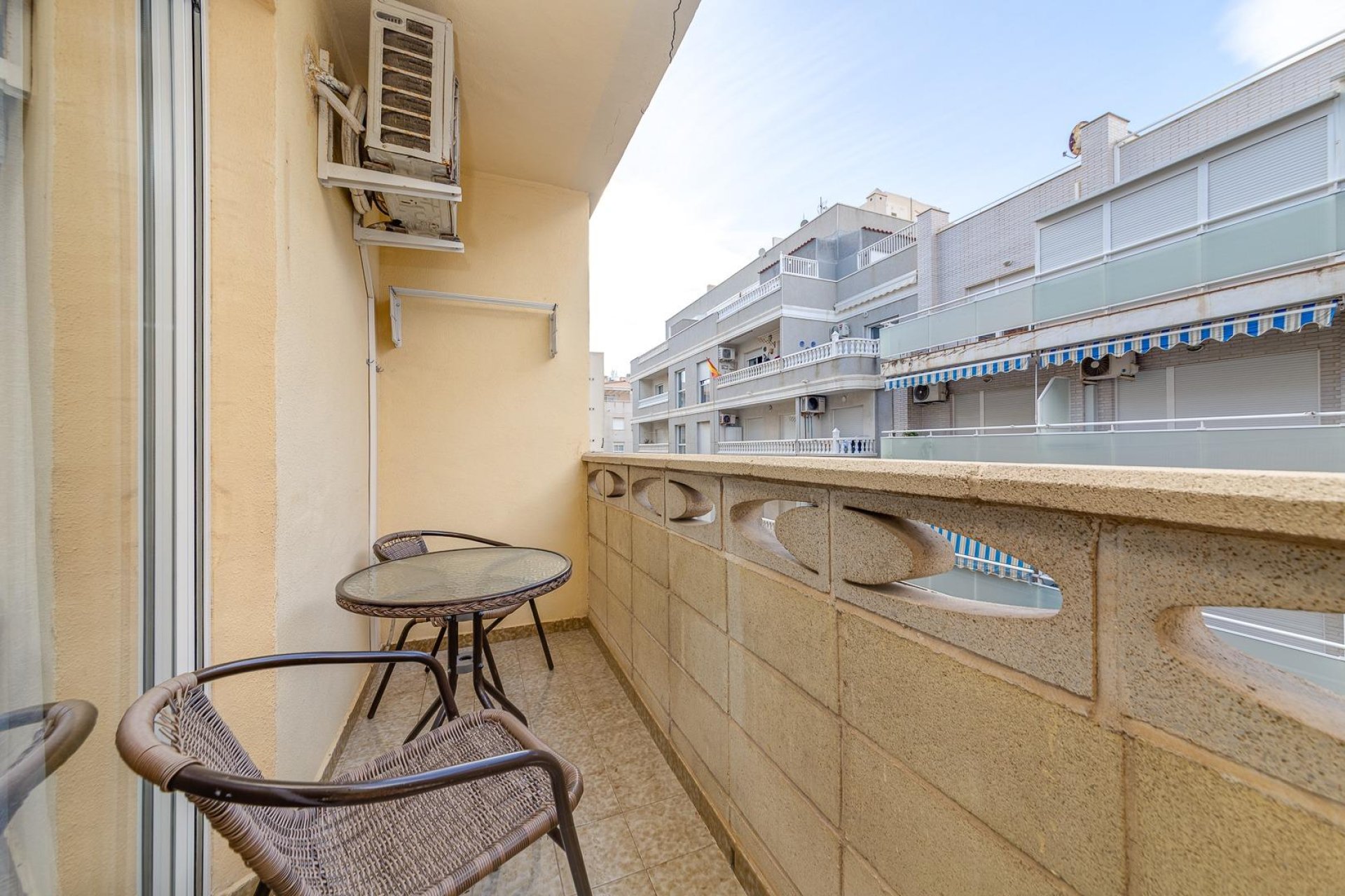 Resale - Apartamento - Torrevieja - Playa del Cura