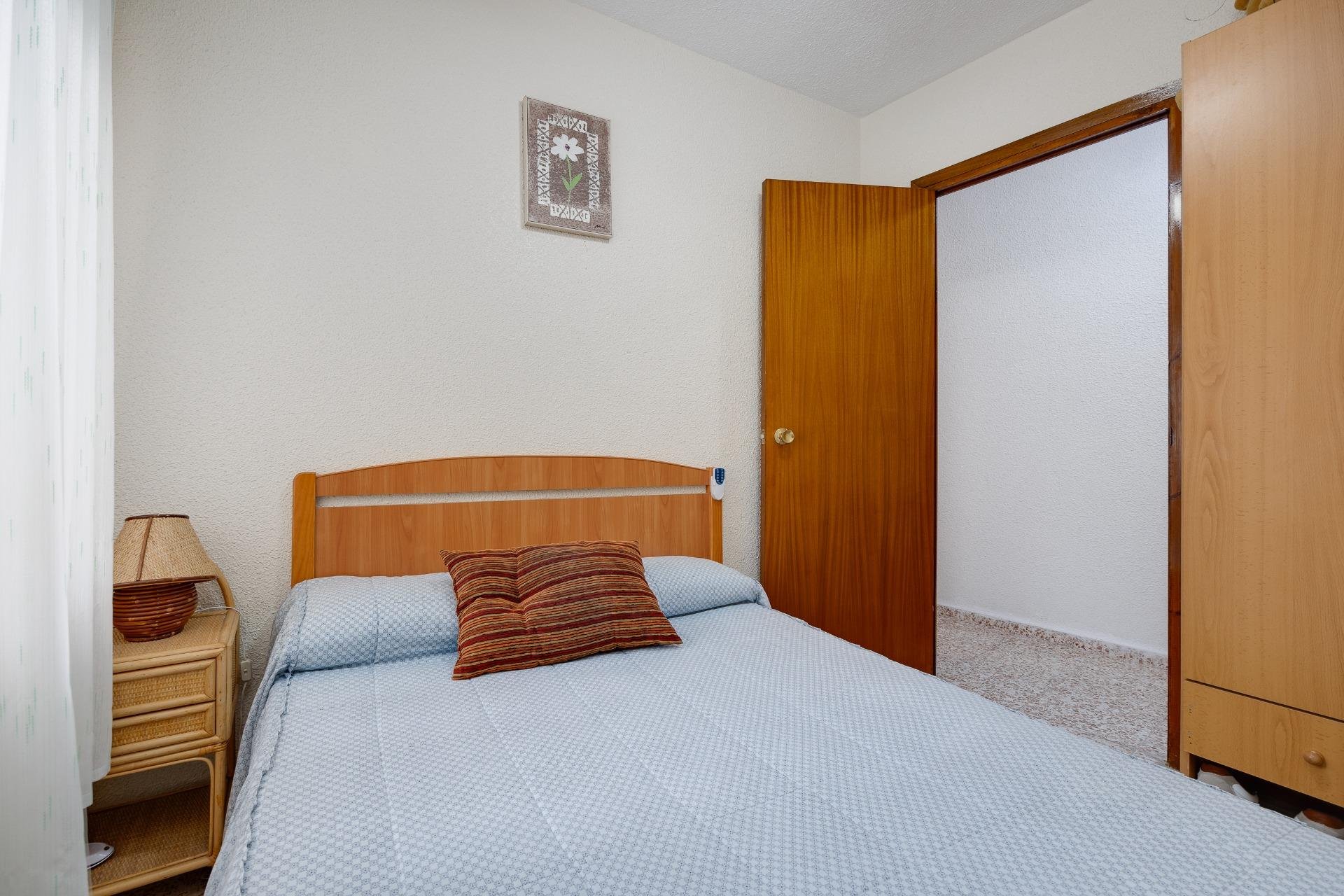 Resale - Apartamento - Torrevieja - Playa del Cura