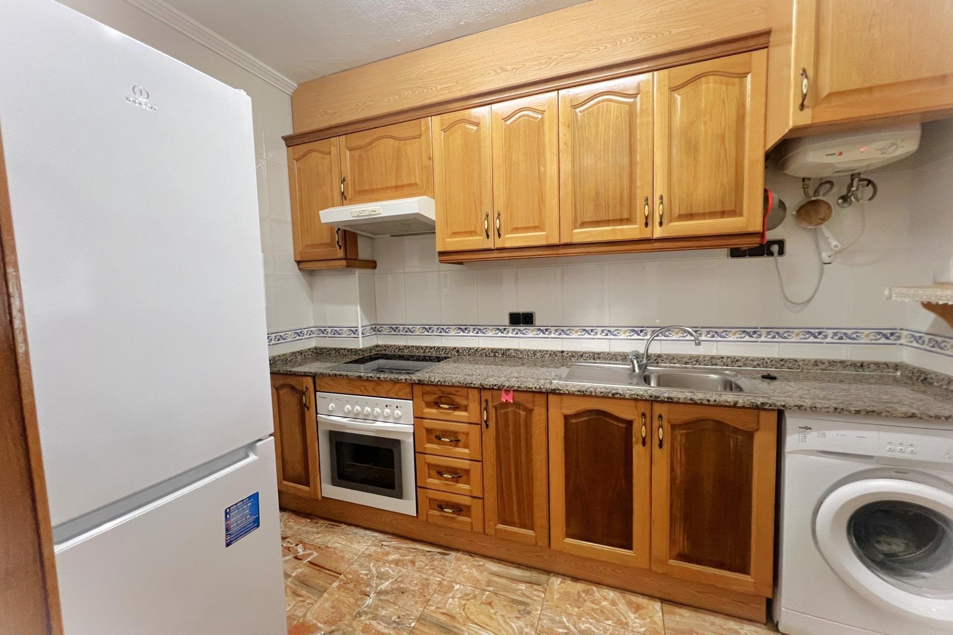 Resale - Apartamento - Torrevieja - Playa del Cura