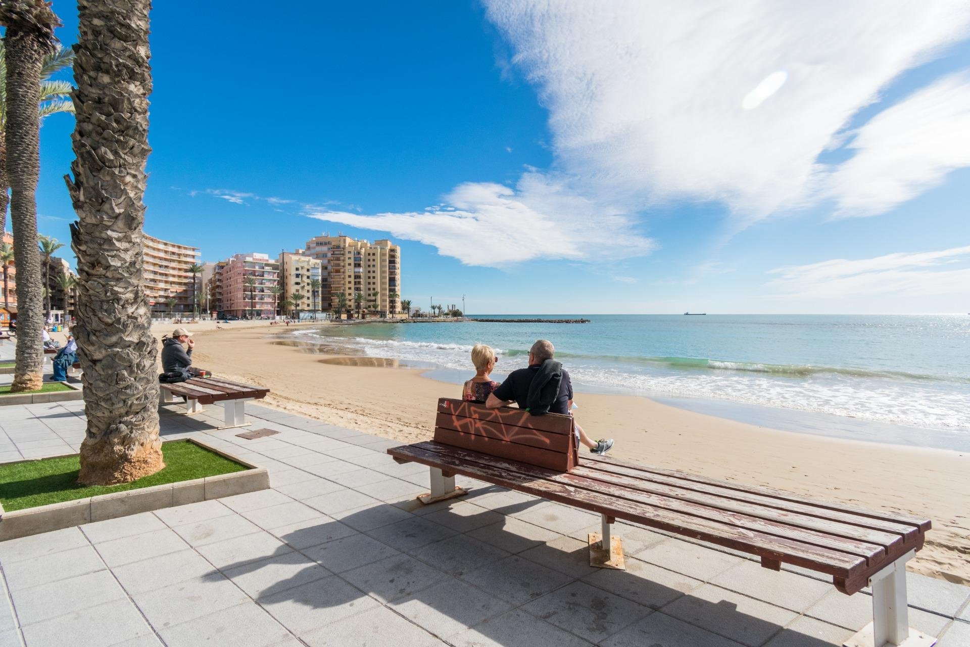 Resale - Apartamento - Torrevieja - Playa del Cura