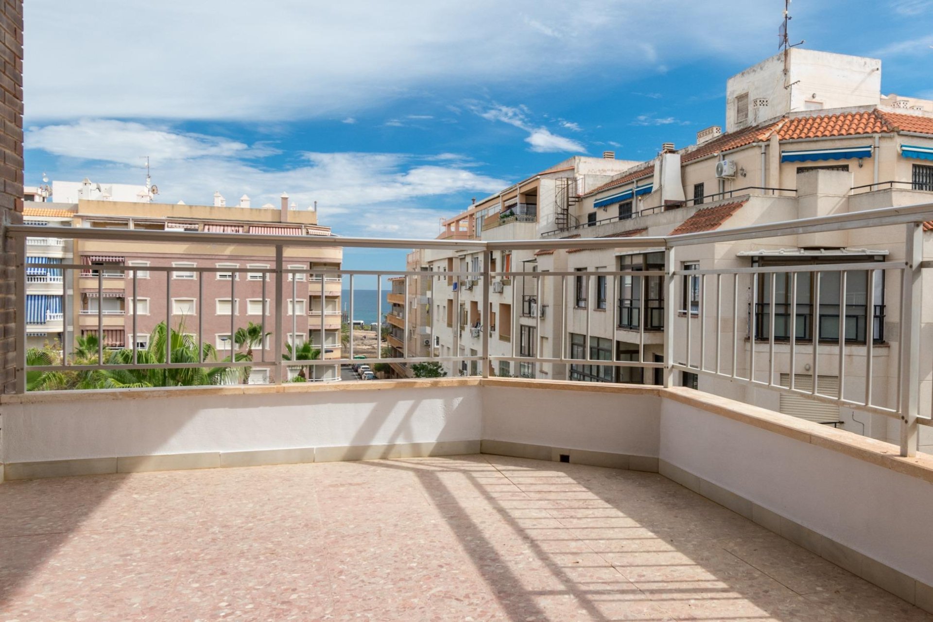 Resale - Apartamento - Torrevieja - Playa del Cura