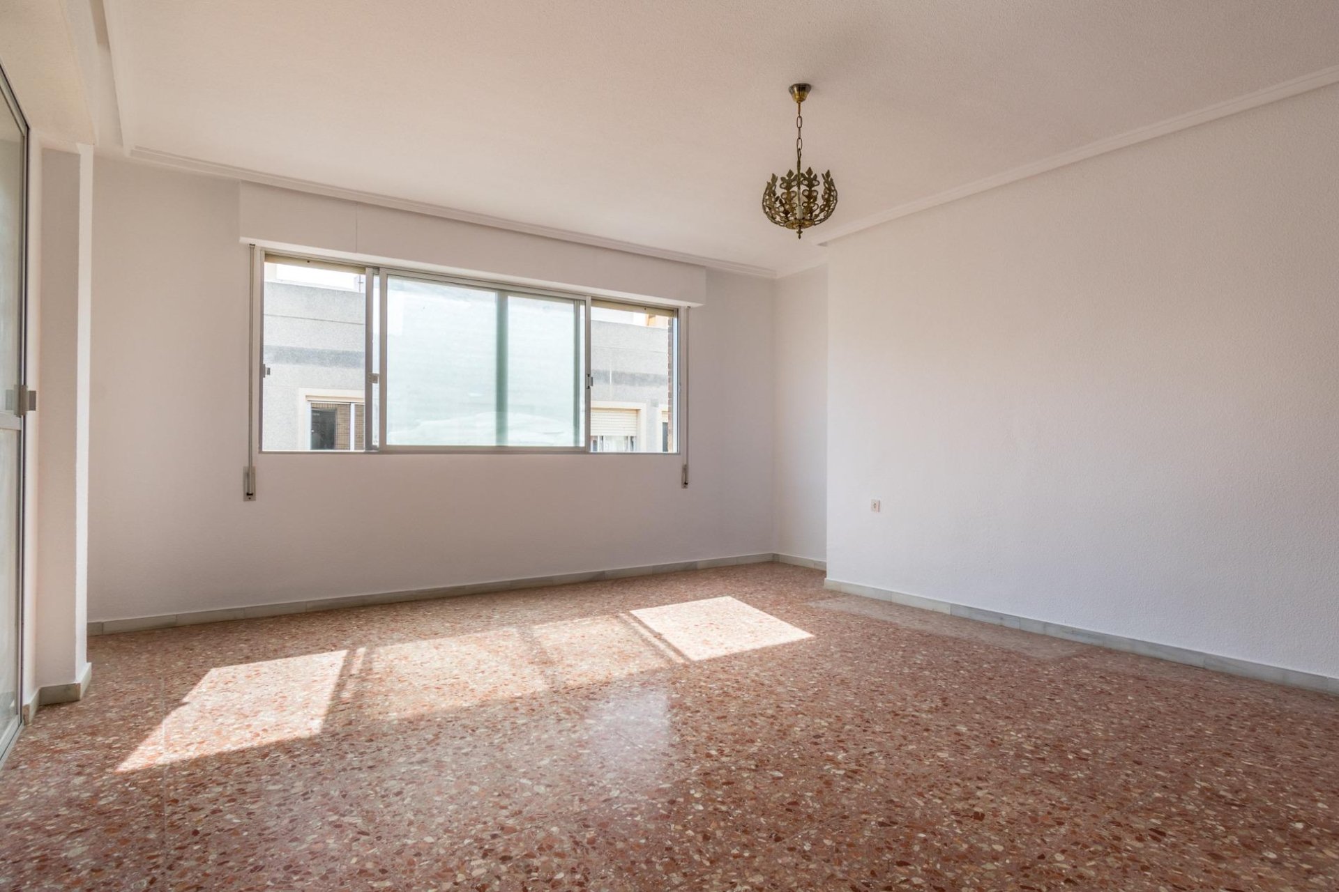 Resale - Apartamento - Torrevieja - Playa del Cura