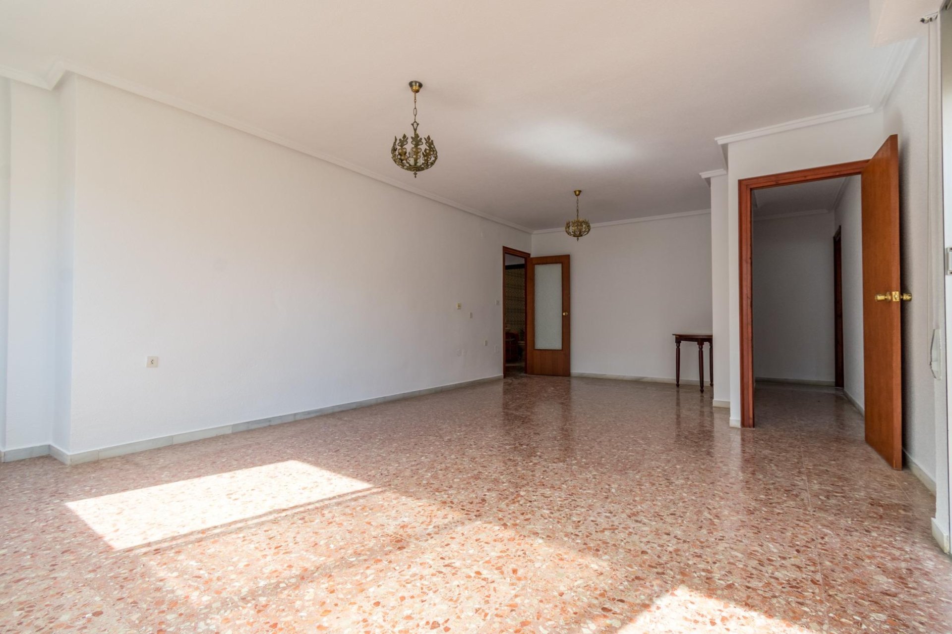 Resale - Apartamento - Torrevieja - Playa del Cura