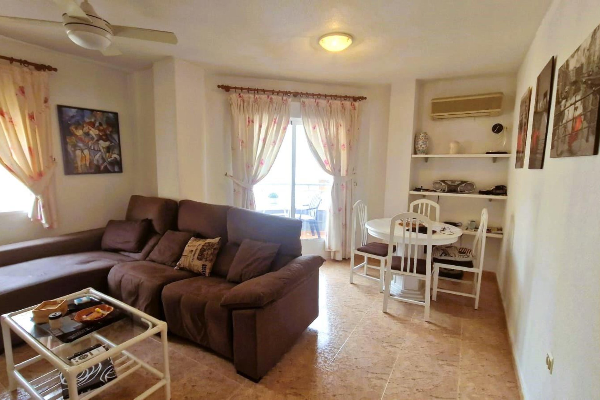 Resale - Apartamento - Torrevieja - Playa del Cura