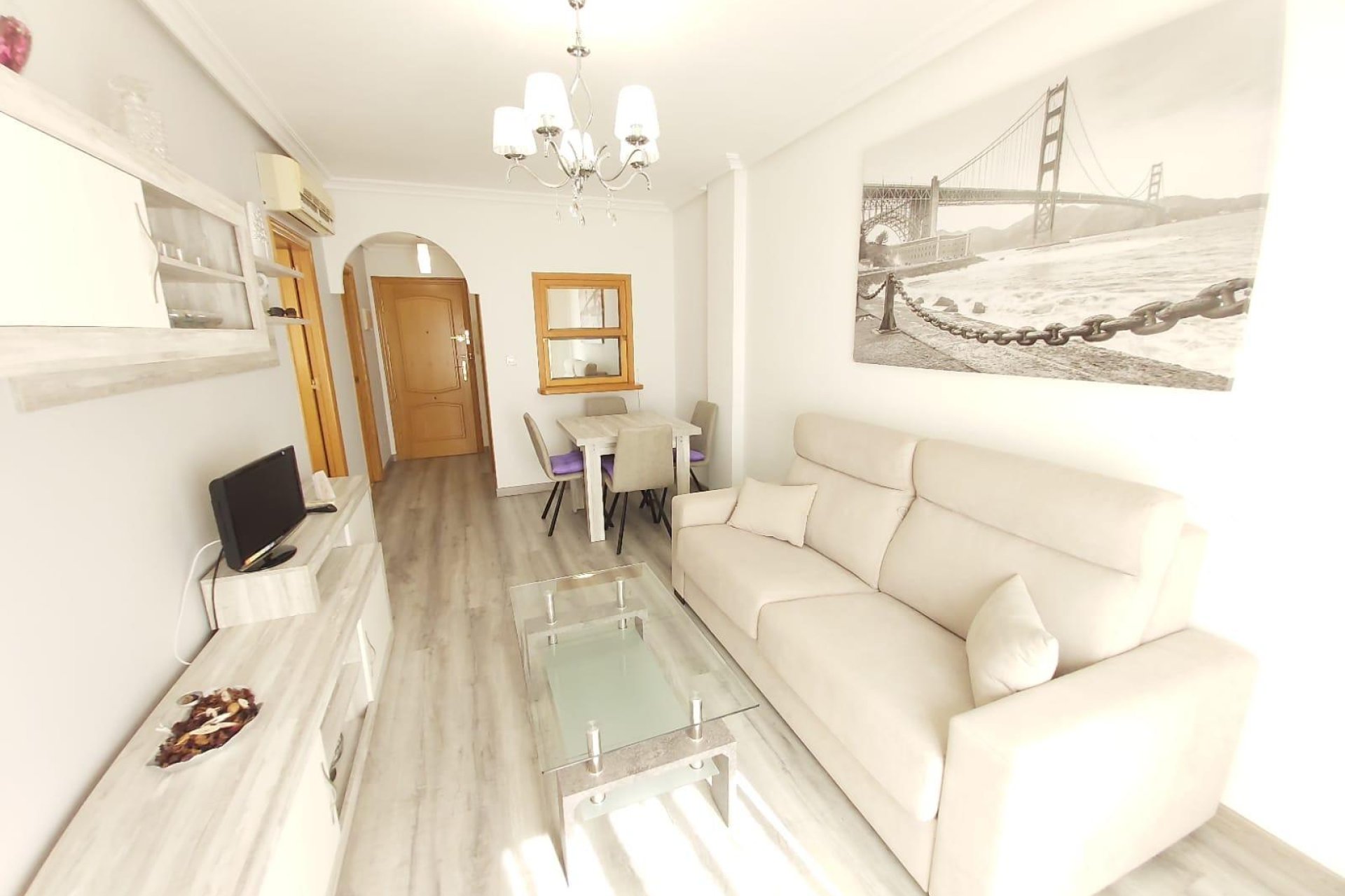 Resale - Apartamento - Torrevieja - Playa del Cura