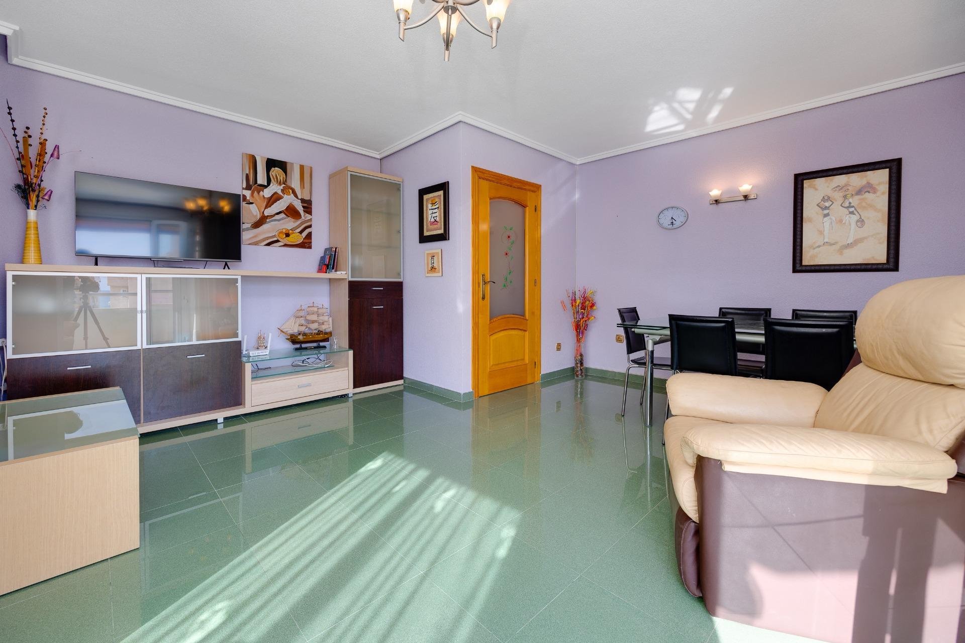 Resale - Apartamento - Torrevieja - Playa del Cura