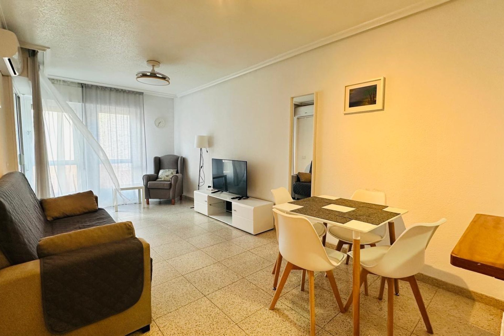 Resale - Apartamento - Torrevieja - Playa del Cura