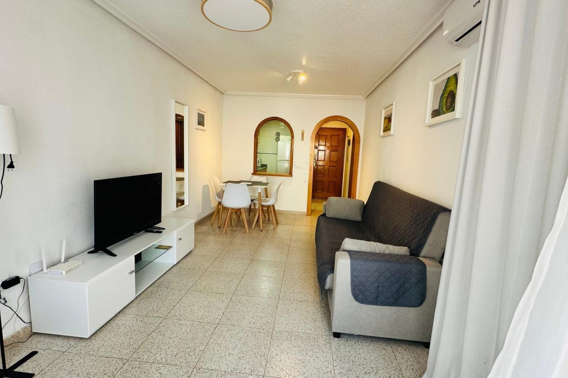 Resale - Apartamento - Torrevieja - Playa del Cura