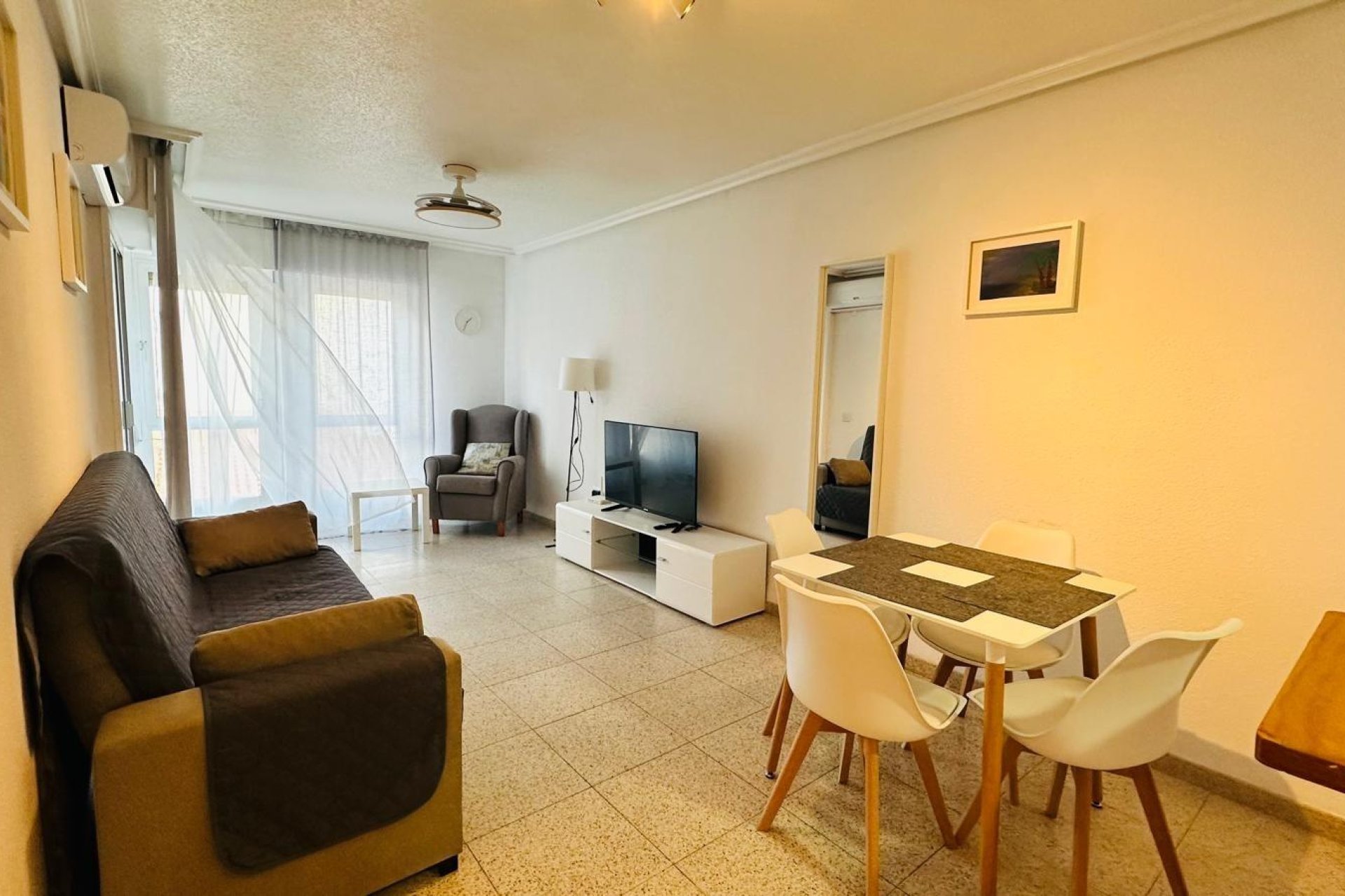 Resale - Apartamento - Torrevieja - Playa del Cura