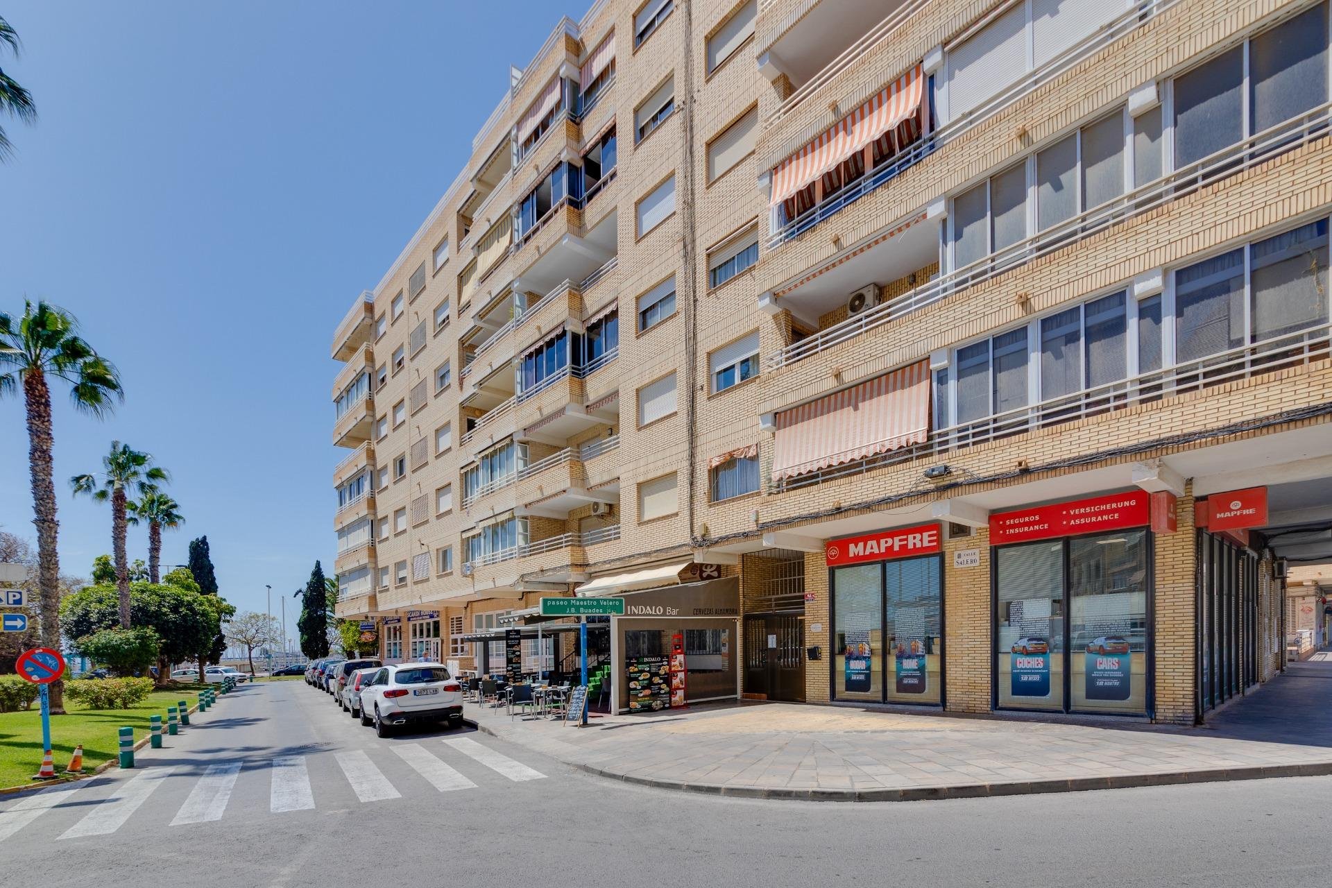 Resale - Apartamento - Torrevieja - Puerto