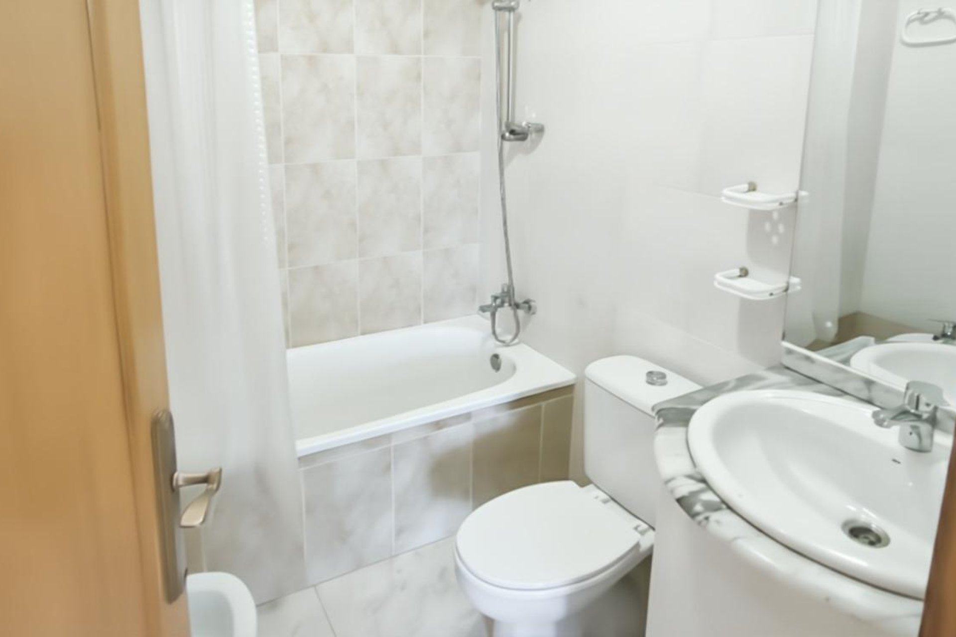 Resale - Apartamento - Torrevieja - Punta prima