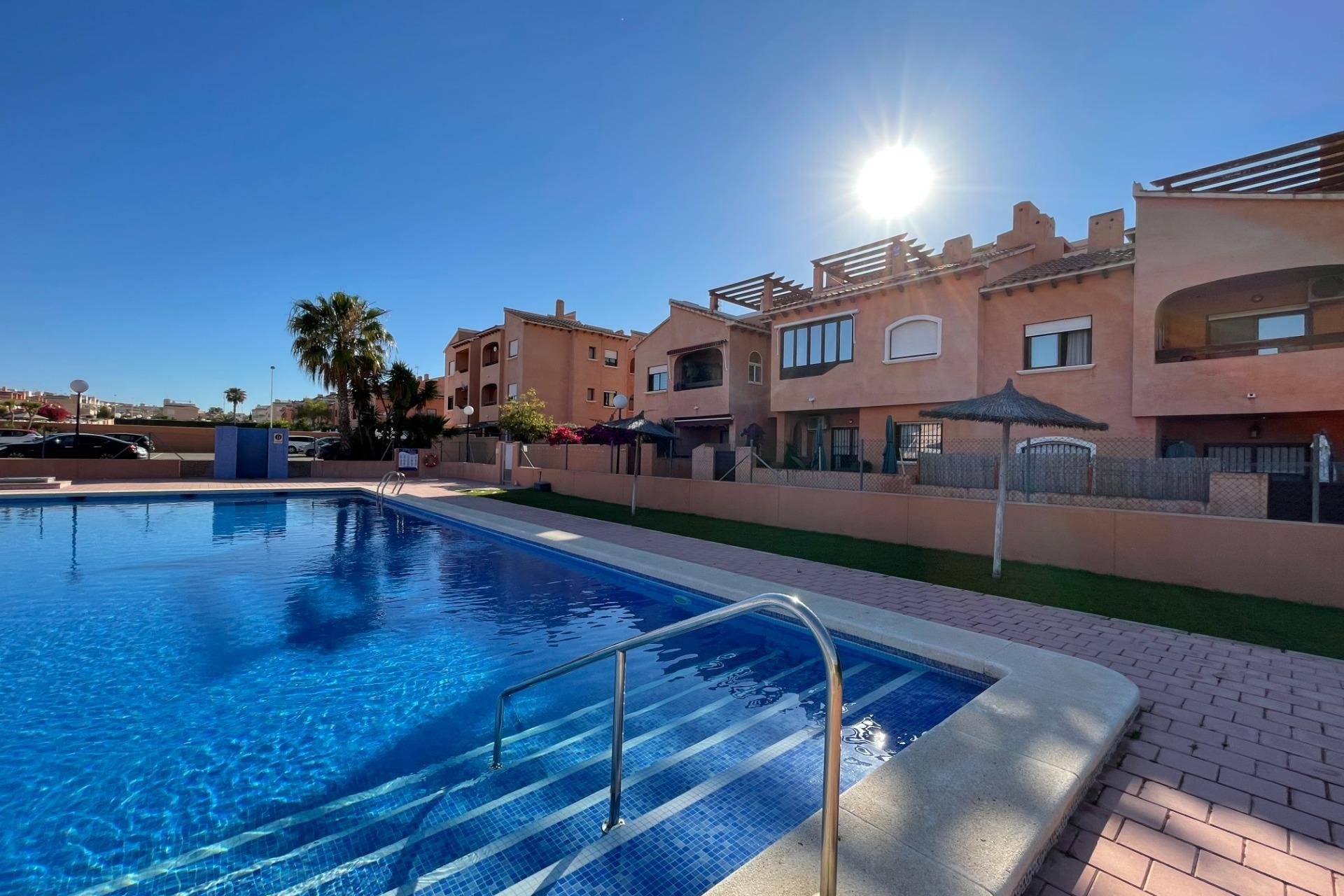 Resale - Apartamento - Torrevieja - Rosaleda-los frutales