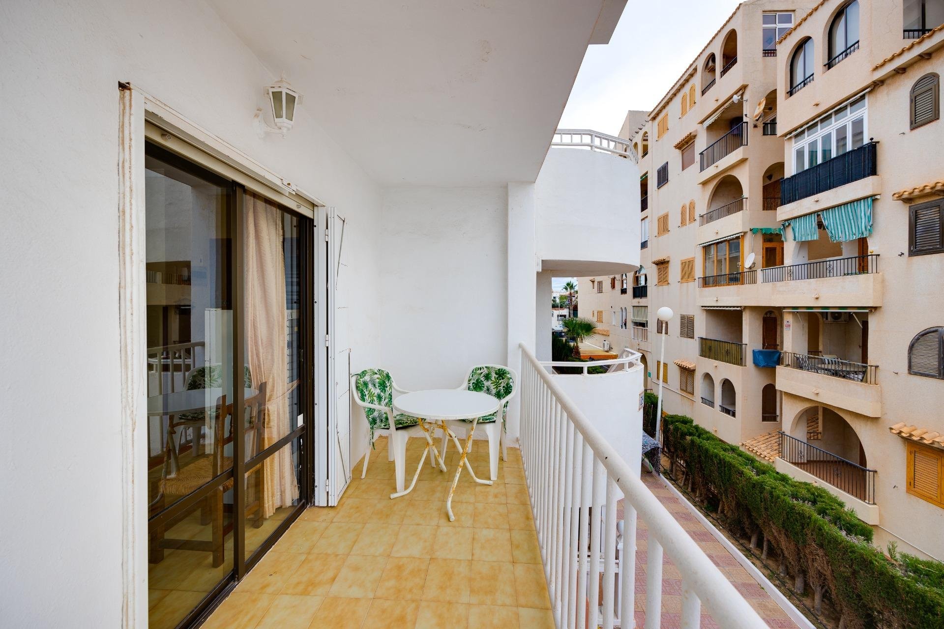 Resale - Apartamento - Torrevieja - Torre la mata