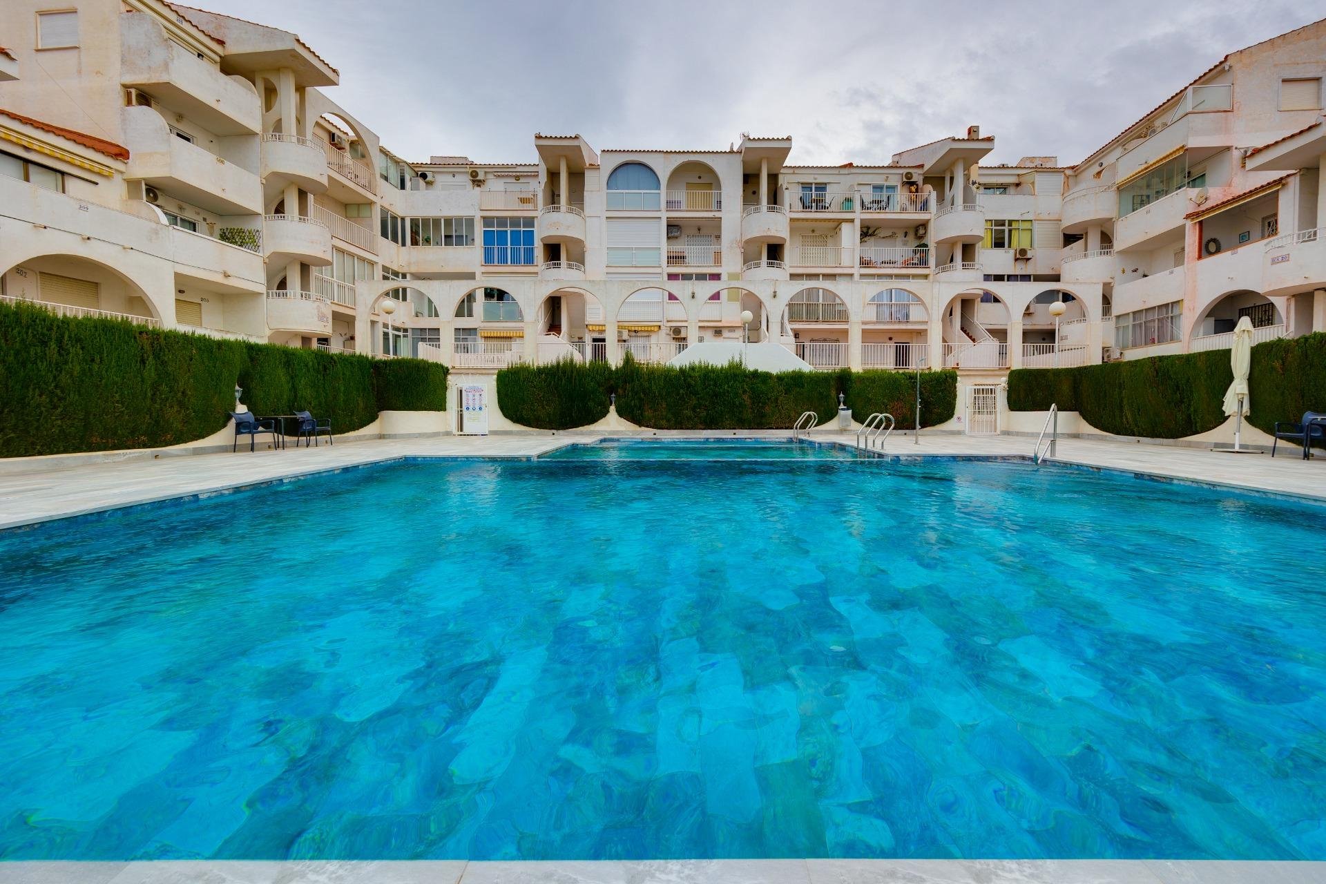 Resale - Apartamento - Torrevieja - Torre la mata