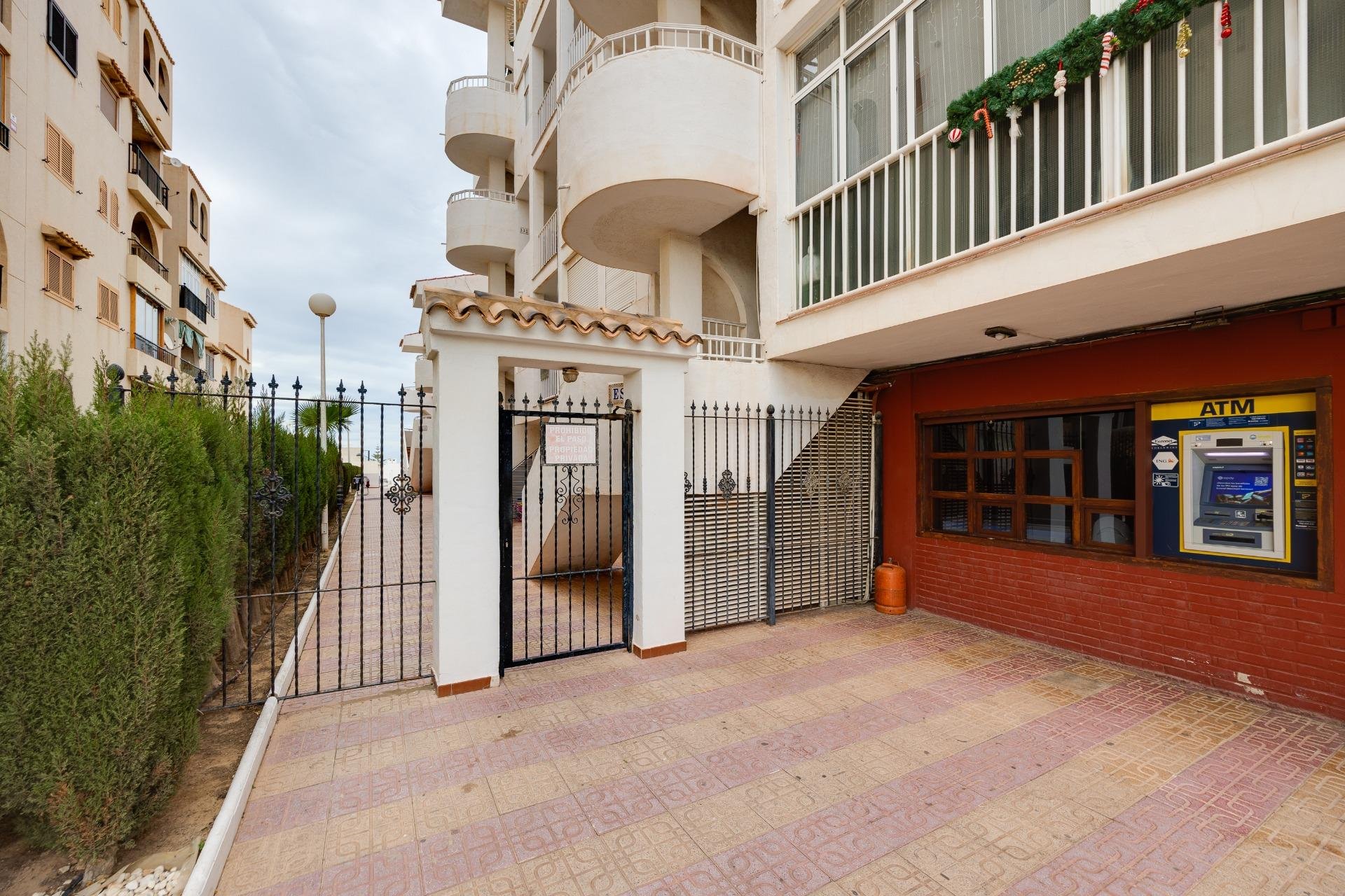 Resale - Apartamento - Torrevieja - Torre la mata