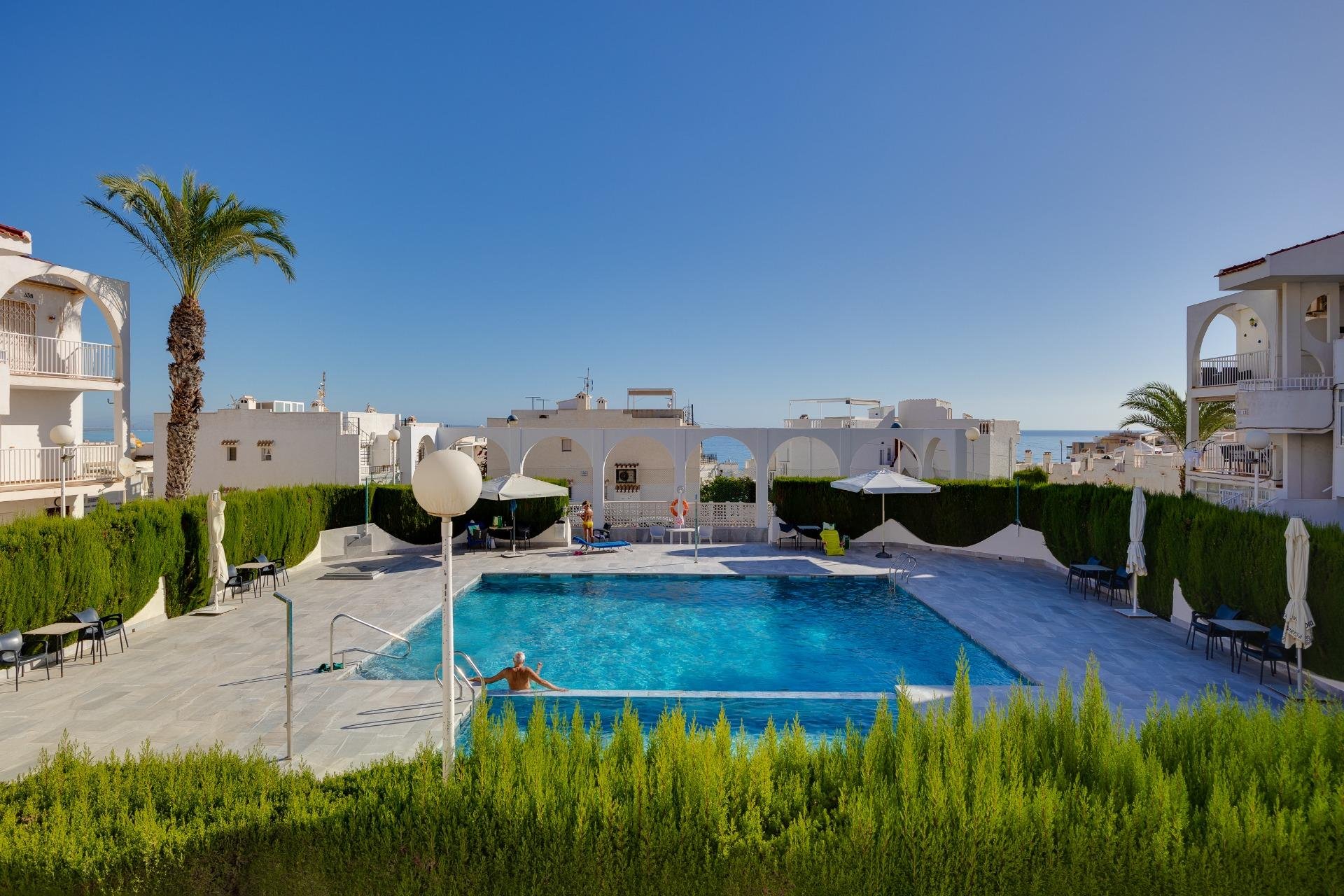 Resale - Apartamento - Torrevieja - Torre la mata