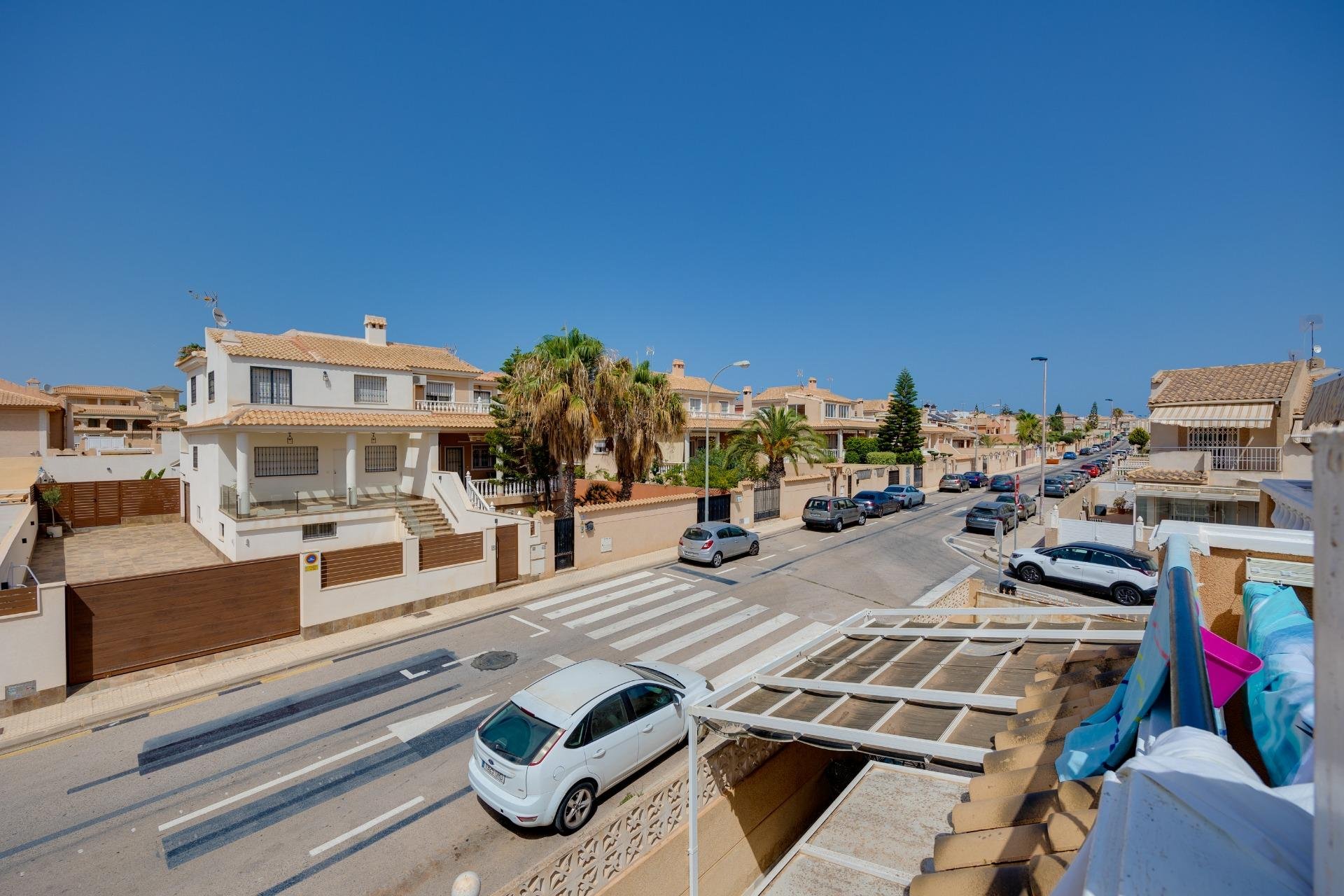 Resale - Bungalow Planta Alta - Torrevieja - Aguas nuevas 1