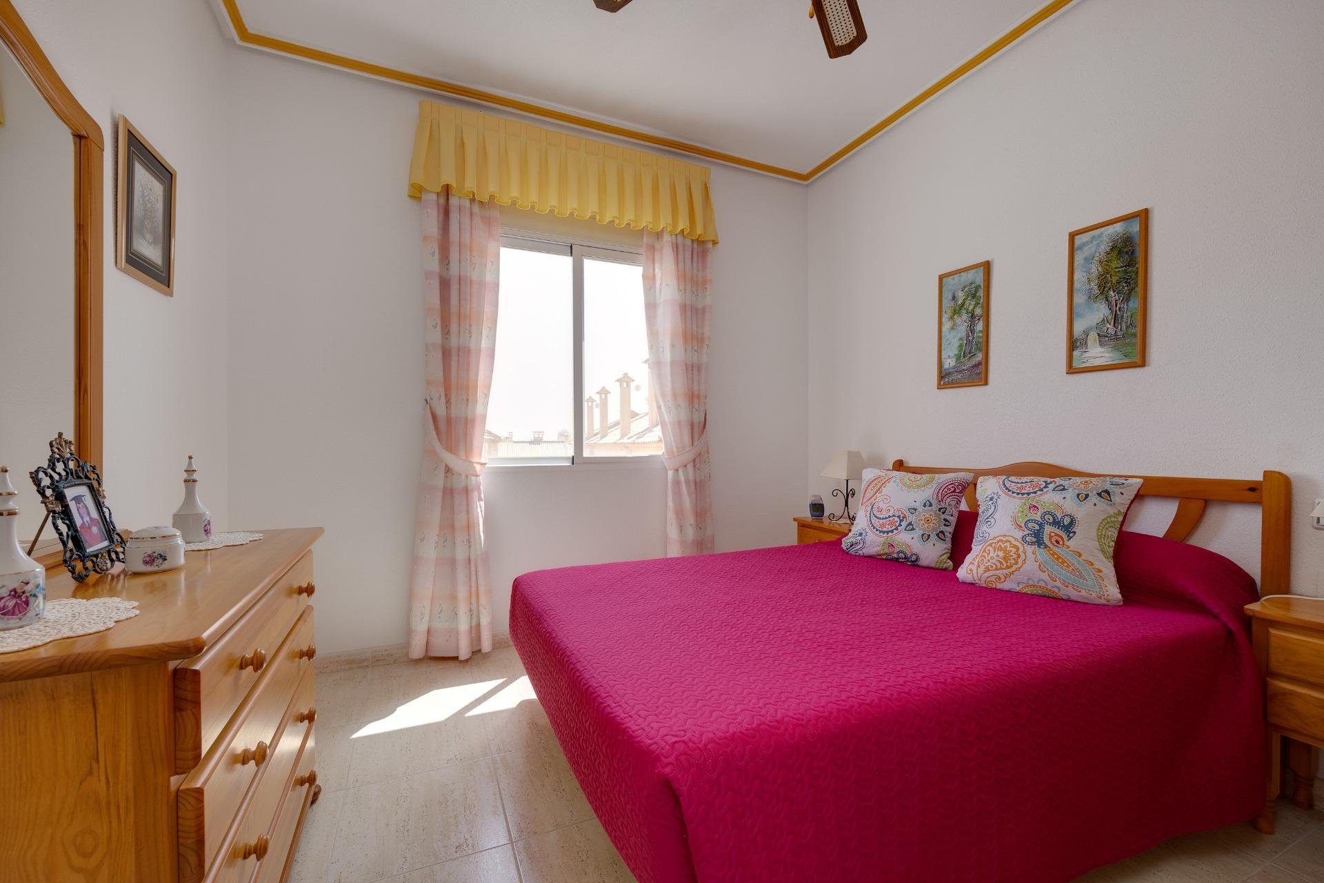 Resale - Bungalow Planta Alta - Torrevieja - Aguas nuevas 1