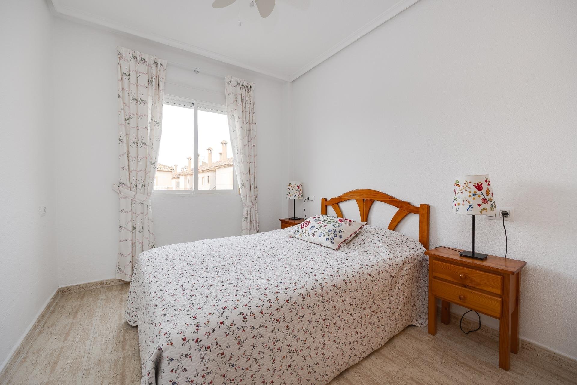 Resale - Bungalow Planta Alta - Torrevieja - Aguas nuevas 2