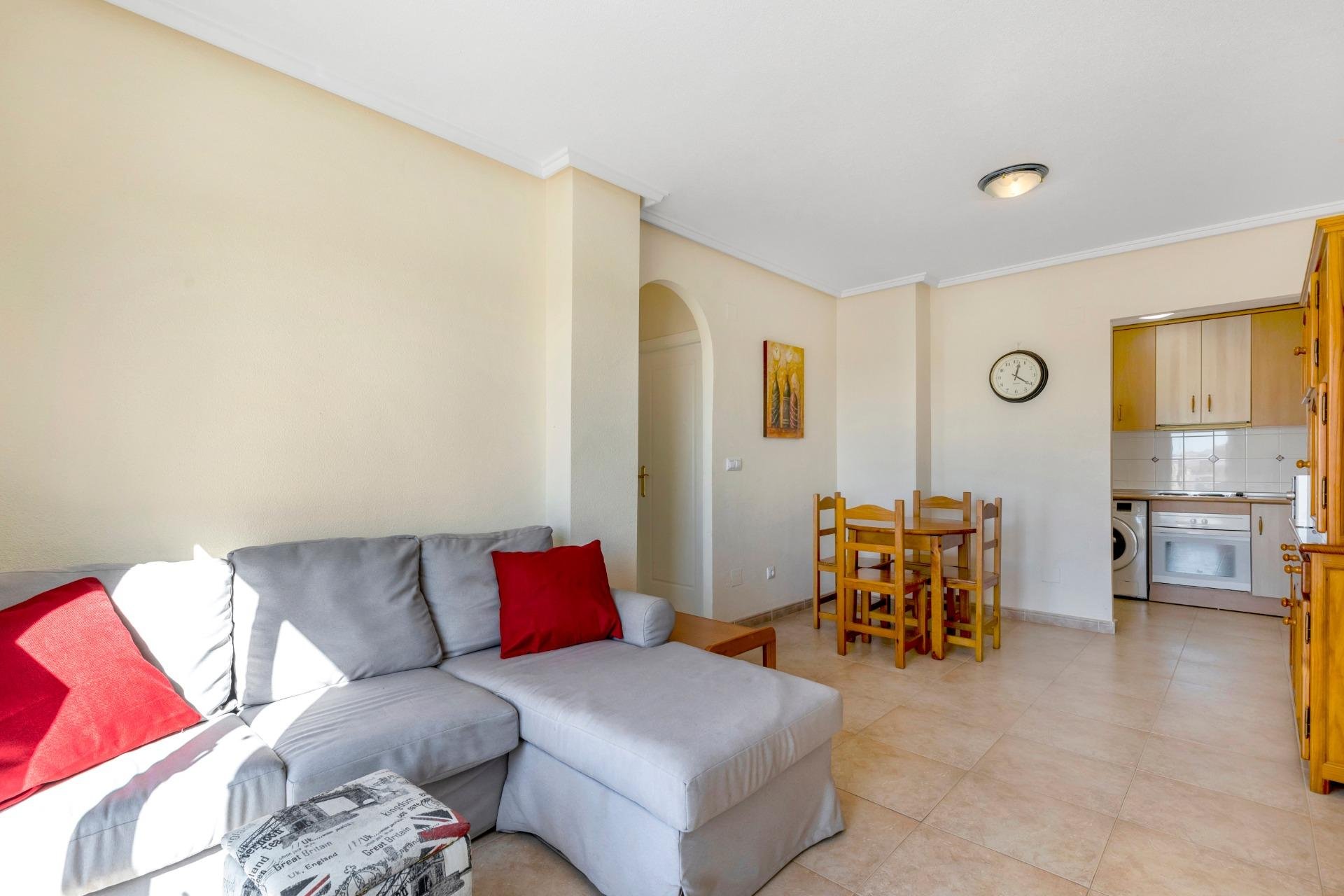 Resale - Bungalow Planta Alta - Torrevieja - Aguas nuevas 2