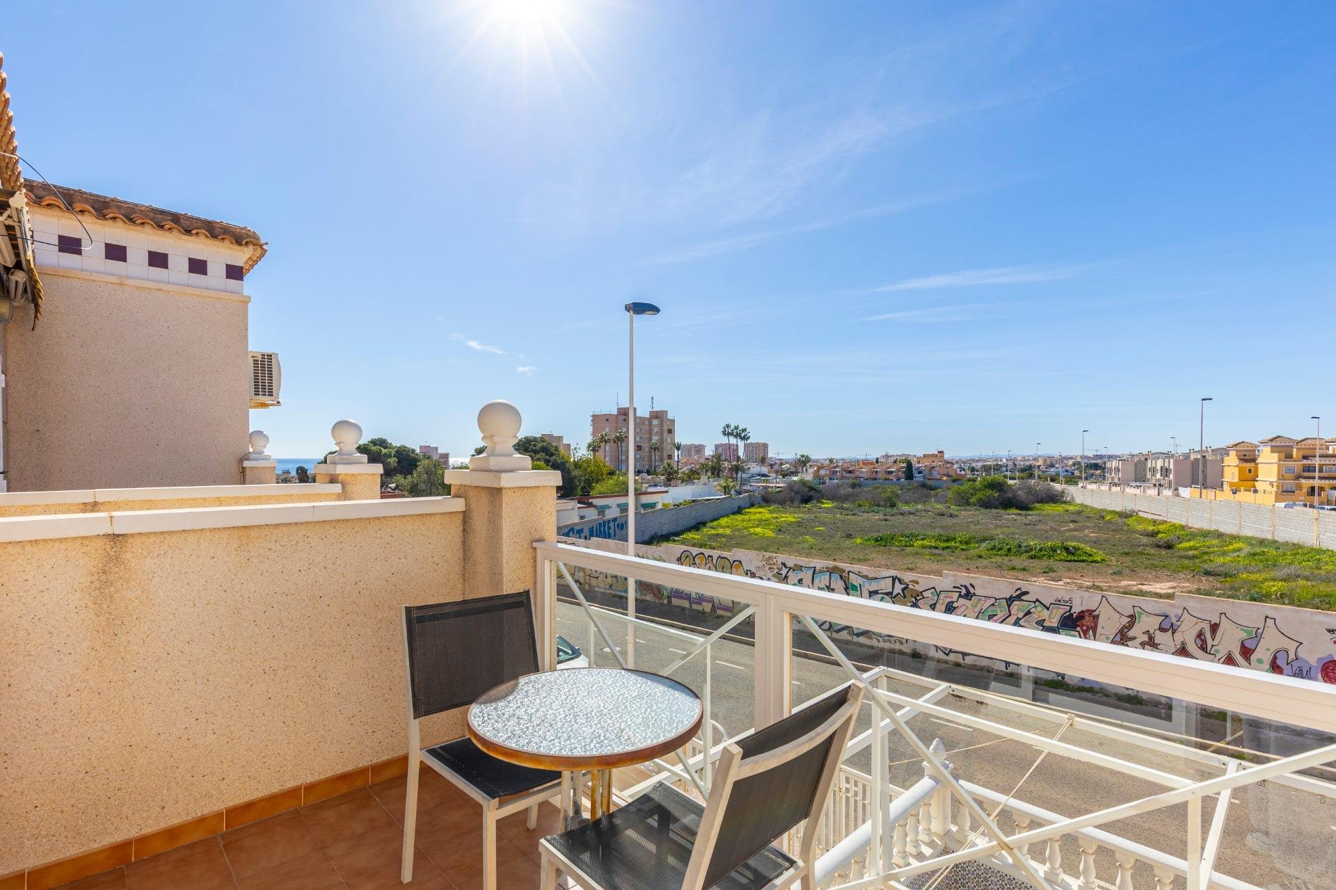 Resale - Bungalow Planta Alta - Torrevieja - Aguas nuevas 2