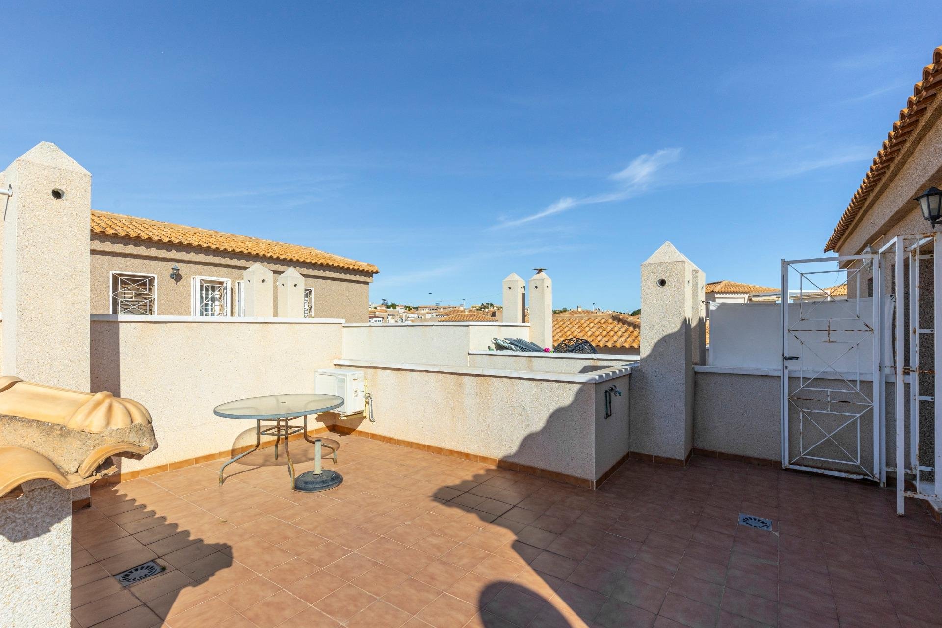 Resale - Bungalow Planta Alta - Torrevieja - Aguas nuevas 2