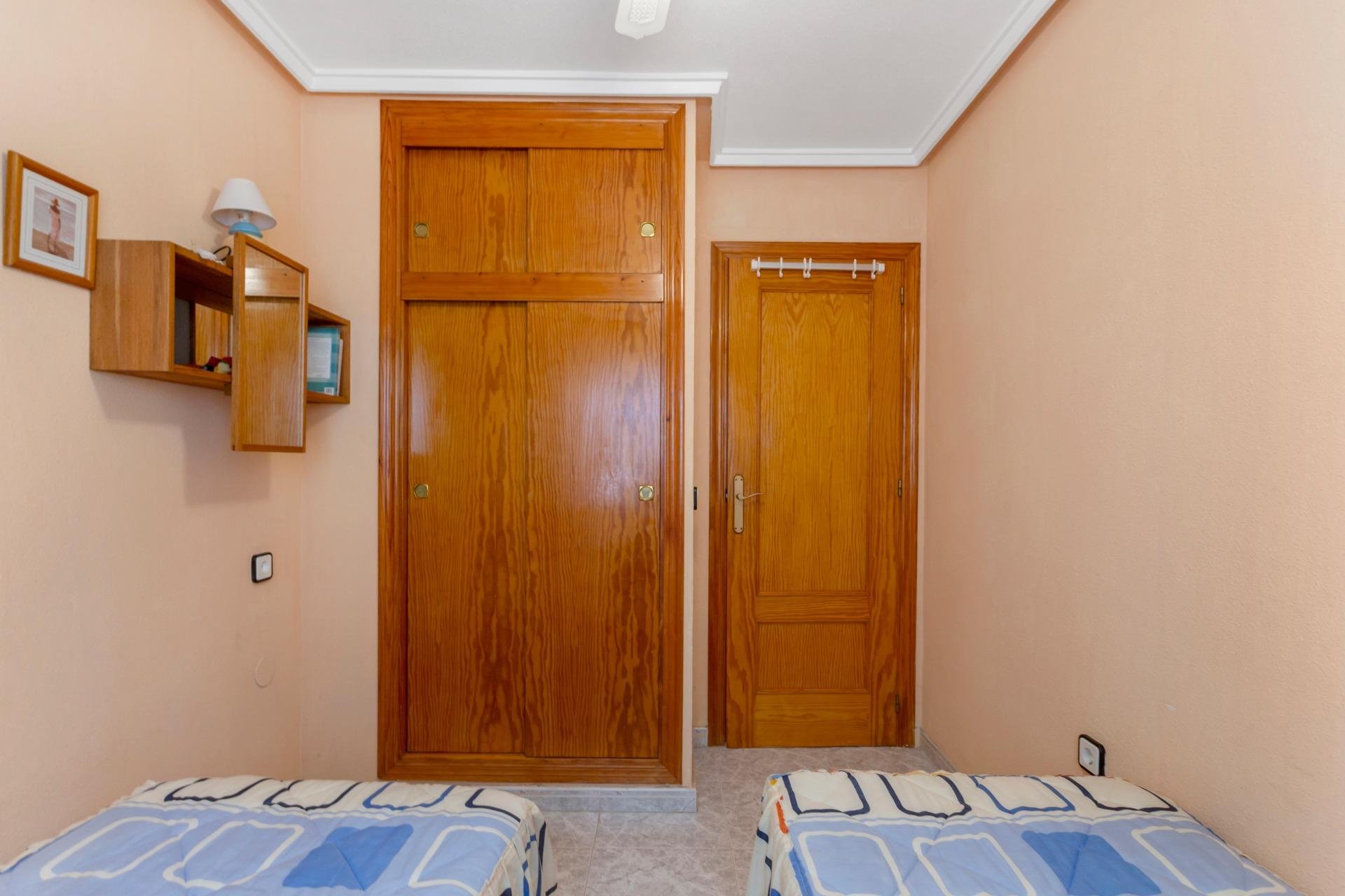 Resale - Bungalow Planta Alta - Torrevieja - Aguas nuevas 2