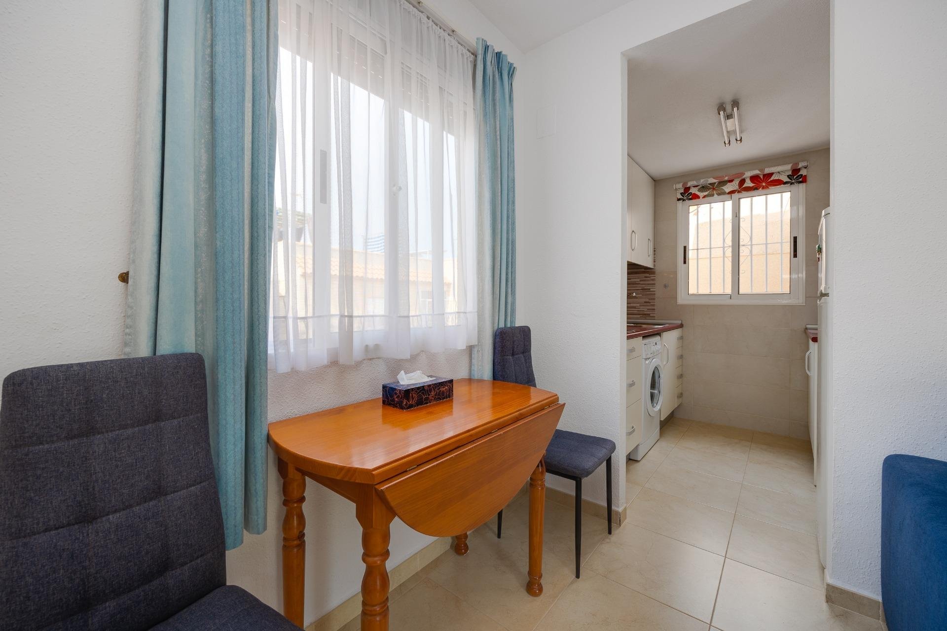 Resale - Bungalow Planta Alta - Torrevieja - Aguas Nuevas