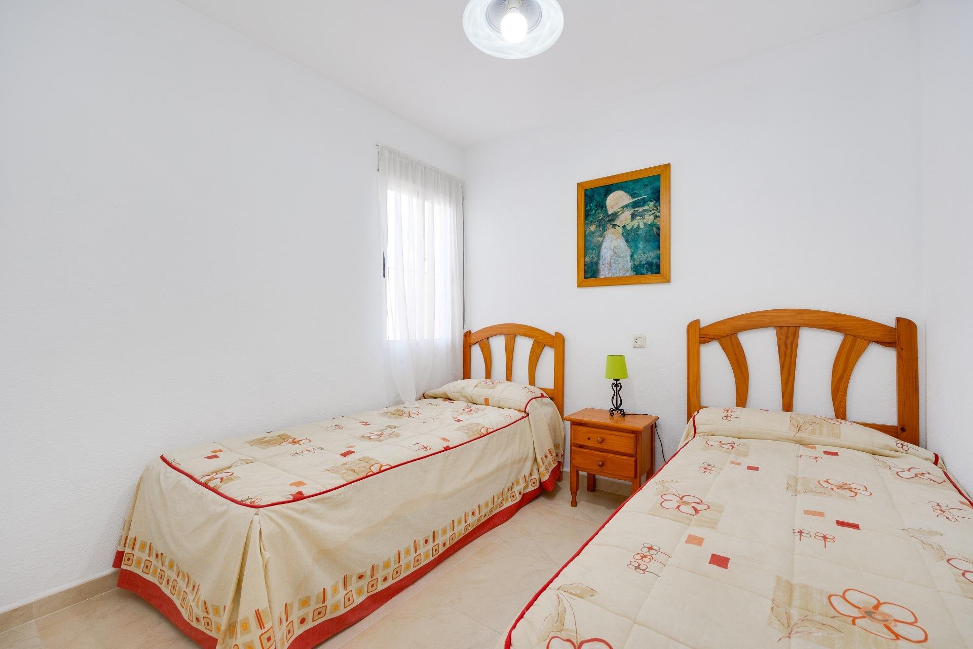 Resale - Bungalow Planta Alta - Torrevieja - Aguas Nuevas