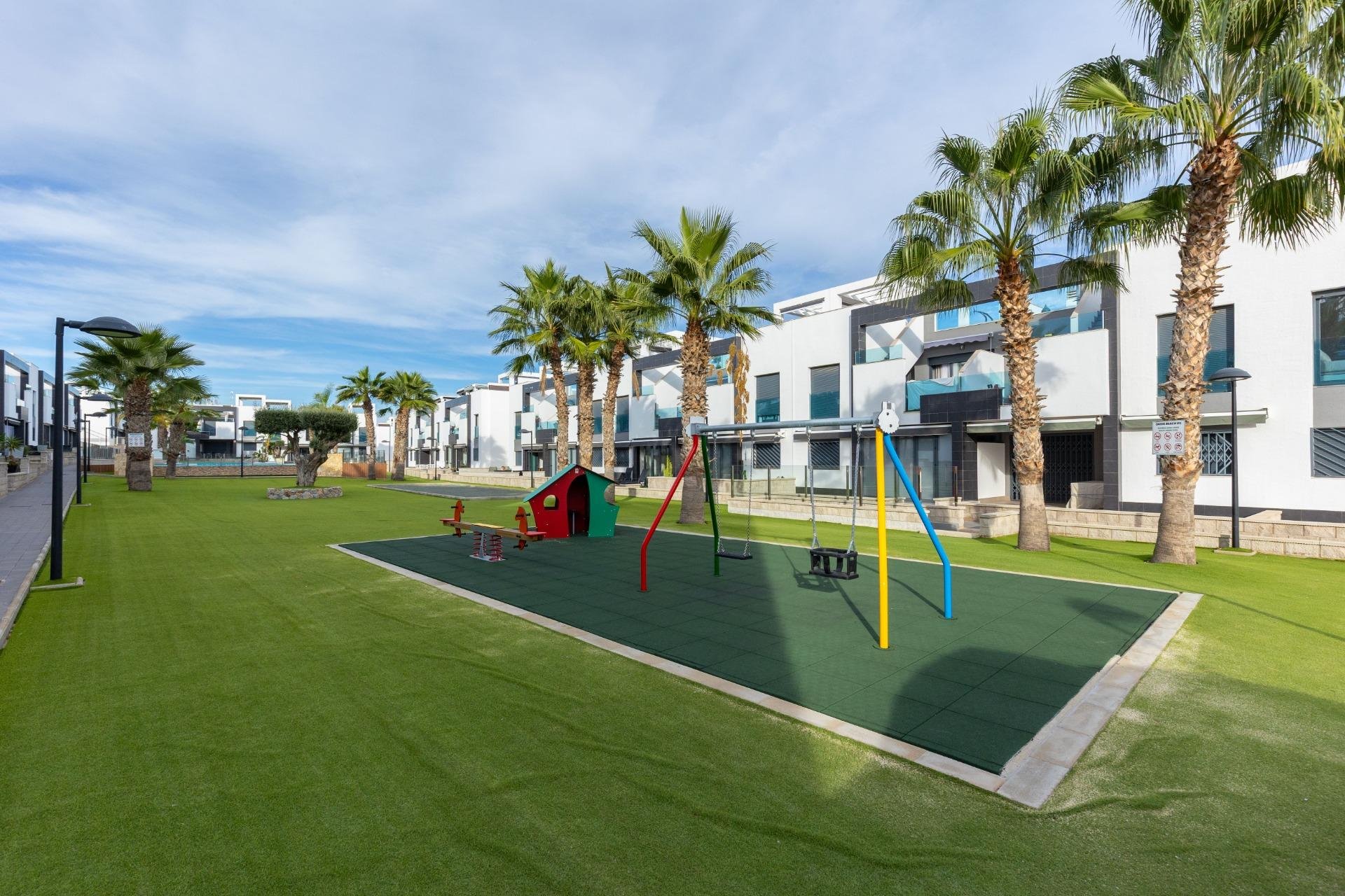 Resale - Bungalow Planta Alta - Torrevieja - Los Balcones - Los Altos del Edén