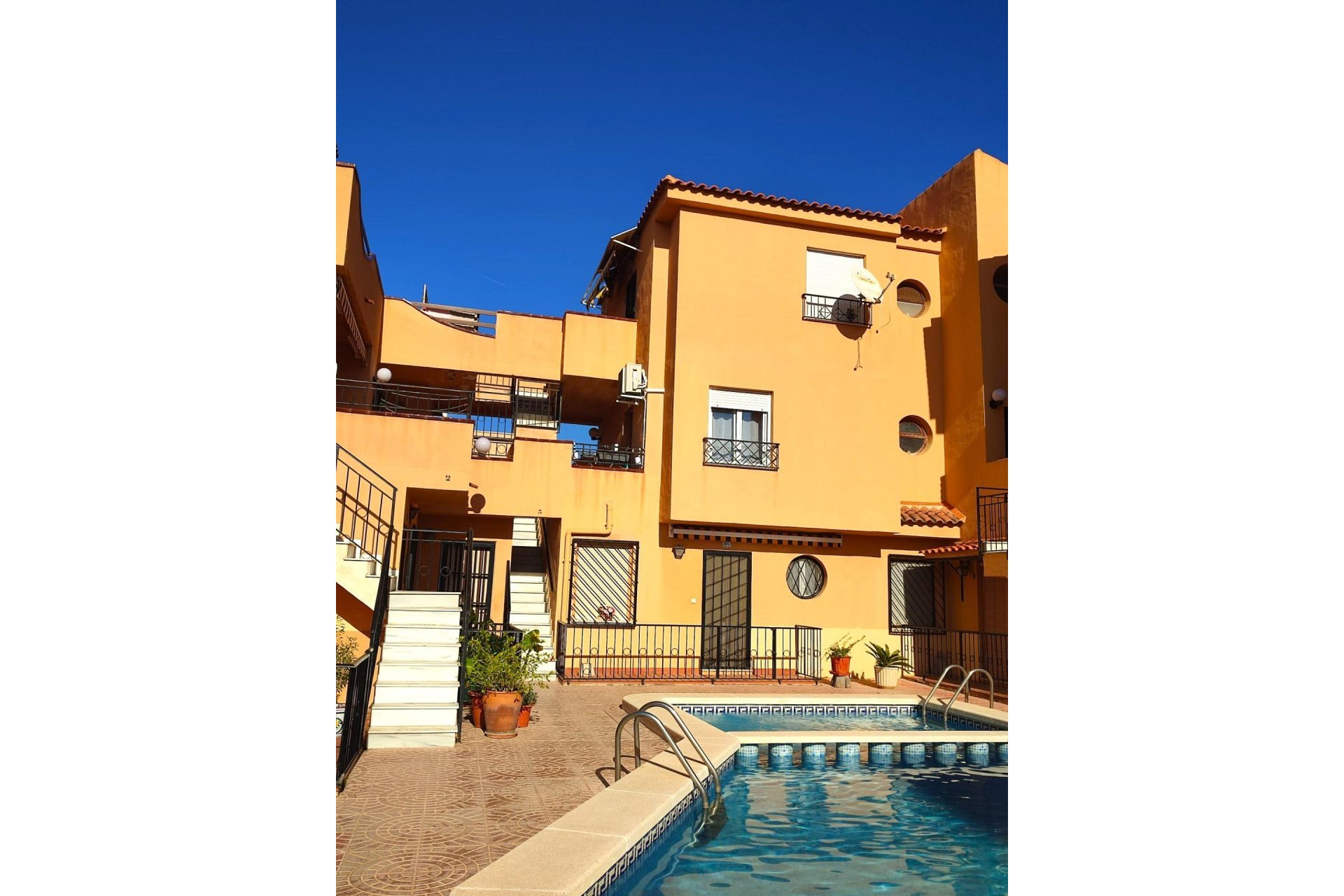 Resale - Bungalow Planta Alta - Torrevieja - Nueva Torrevieja