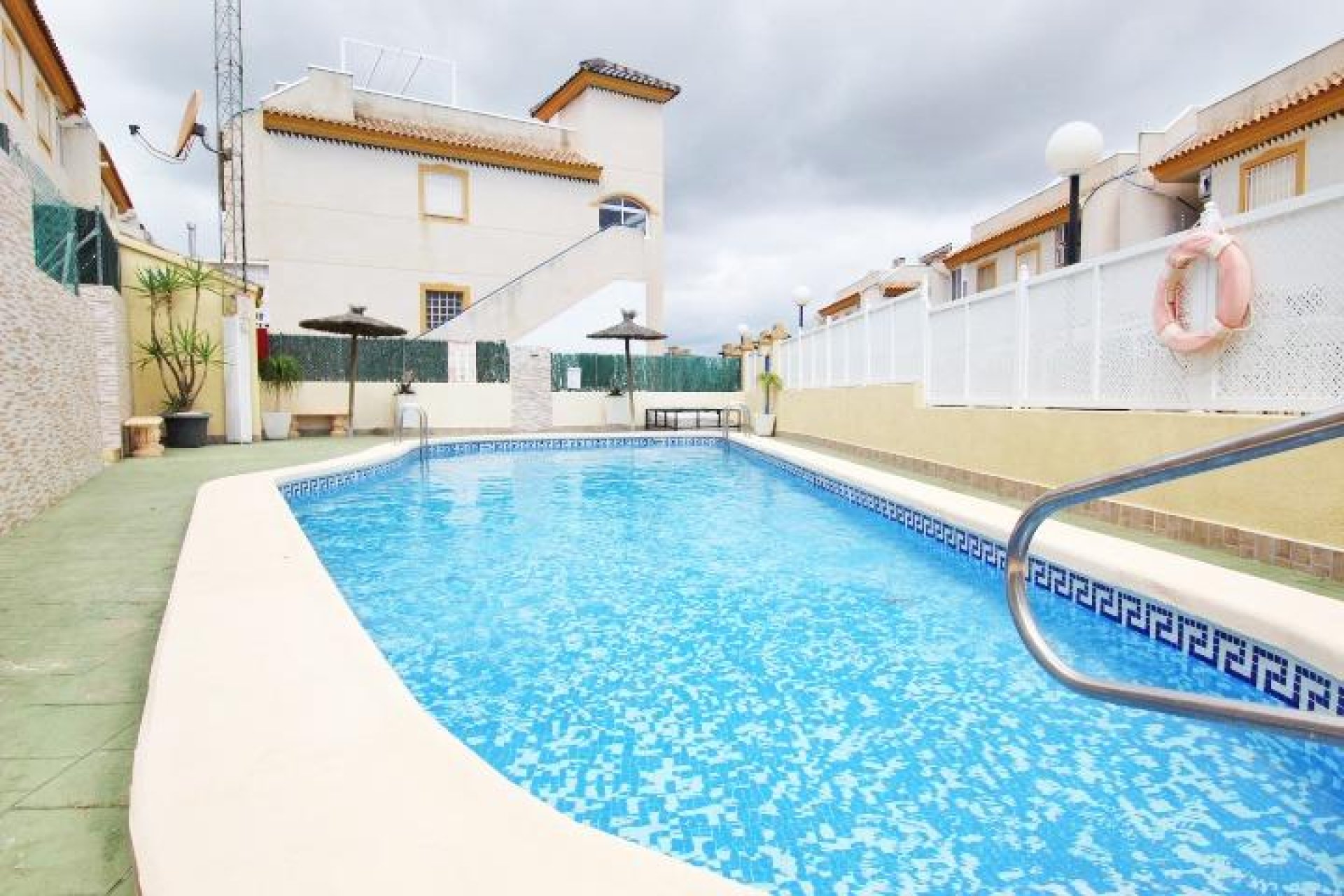 Resale - Bungalow Planta Baja - Guardamar del Segura - El Edén - Los Estaños