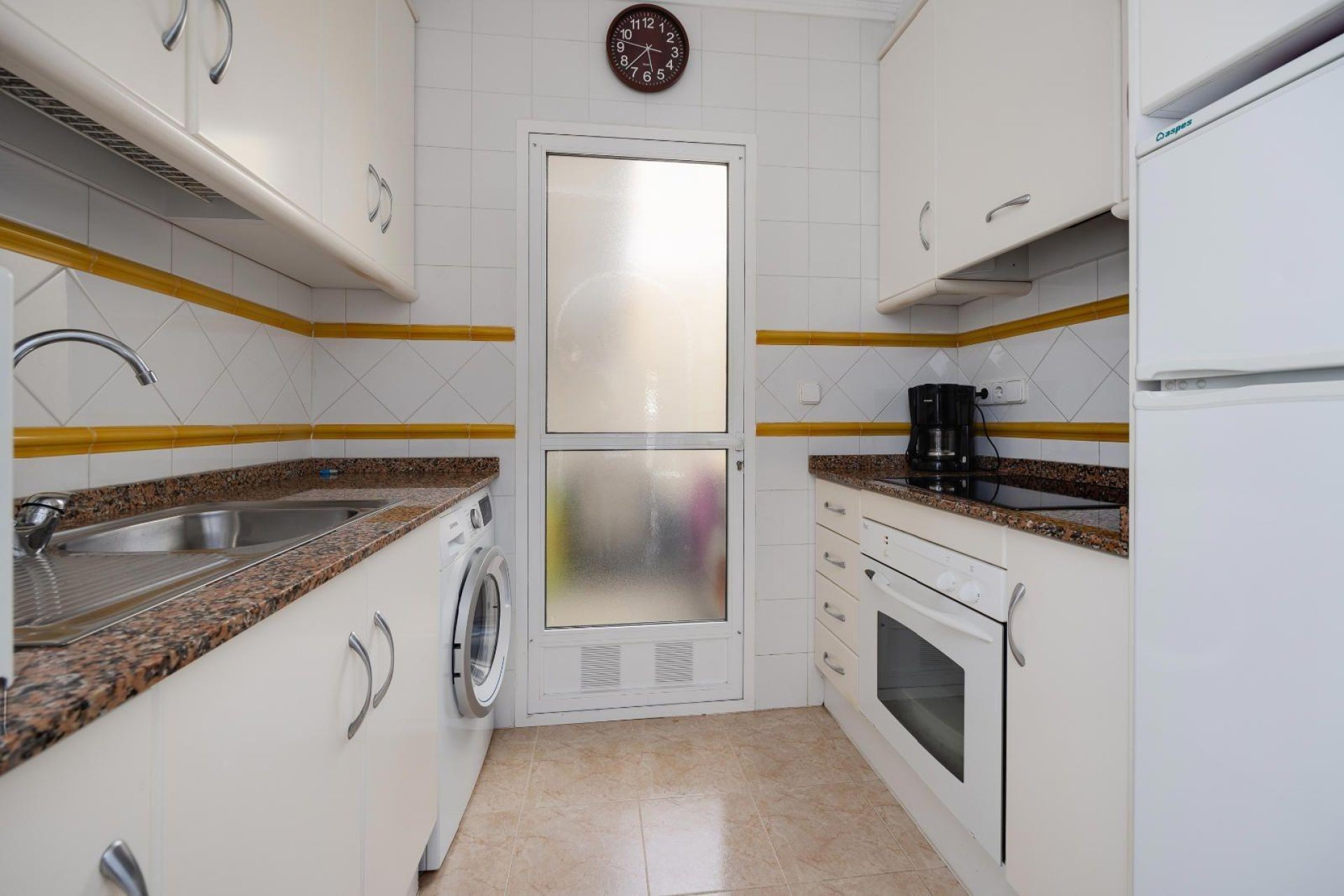 Resale - Bungalow Planta Baja - Torrevieja - Aguas nuevas 2