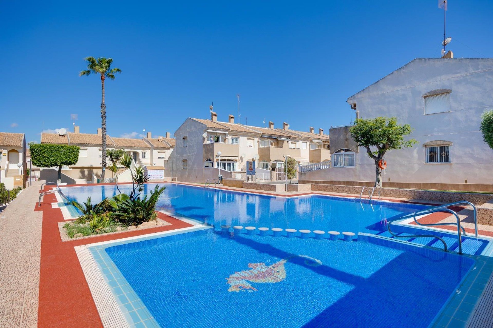 Resale - Bungalow Planta Baja - Torrevieja - Aguas nuevas 2