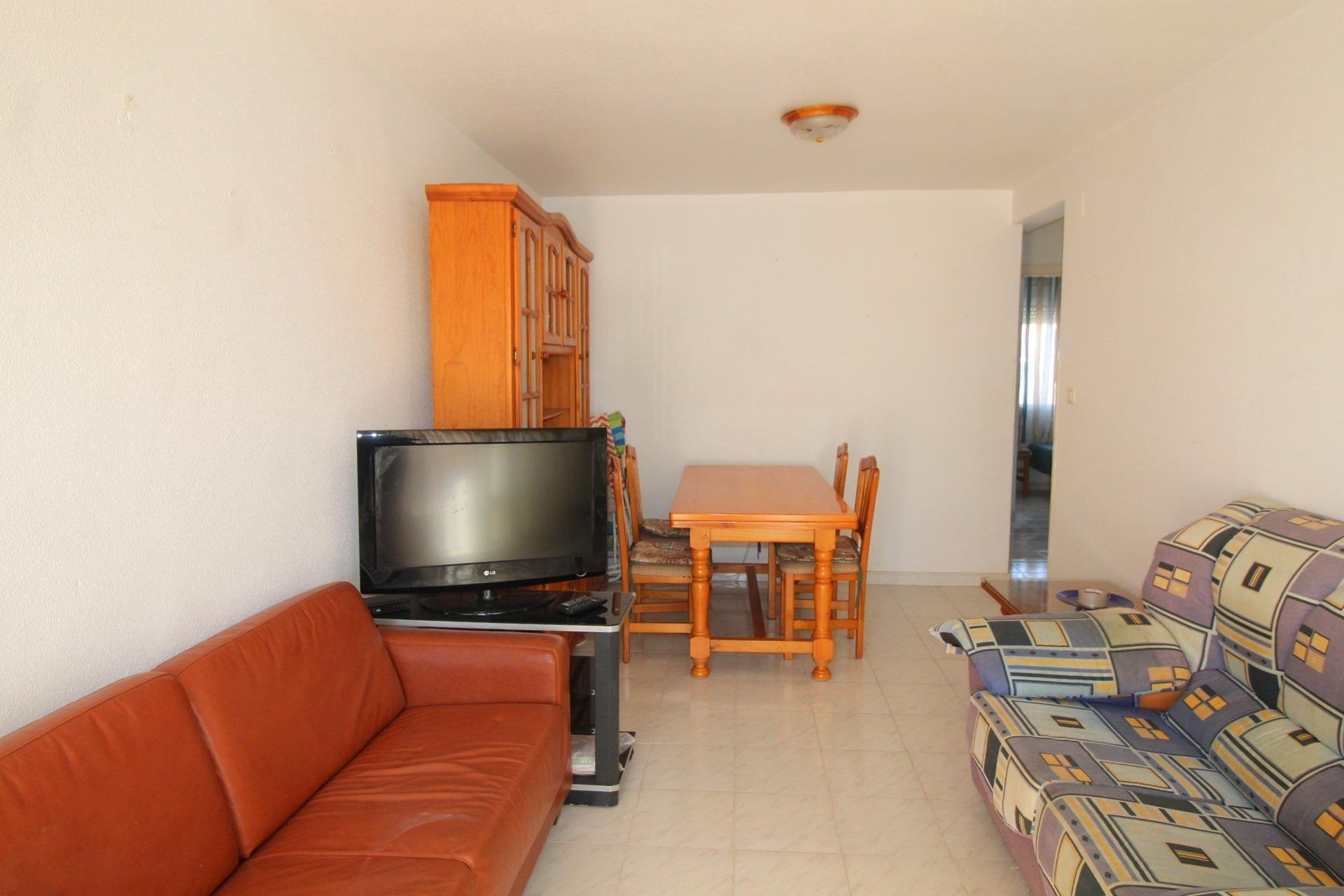 Resale - Bungalow Planta Baja - Torrevieja - Aguas Nuevas