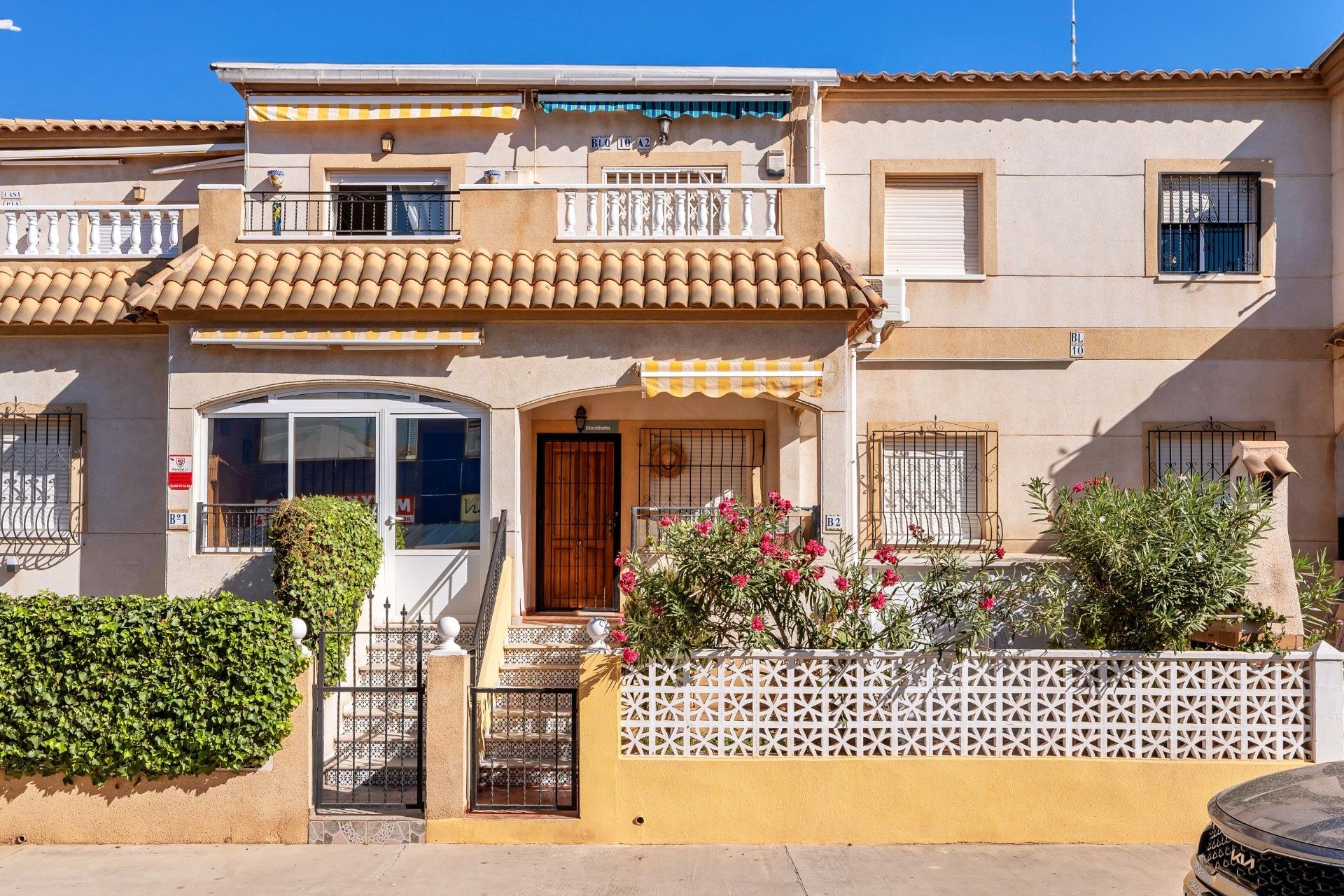 Resale - Bungalow Planta Baja - Torrevieja - Aguas Nuevas